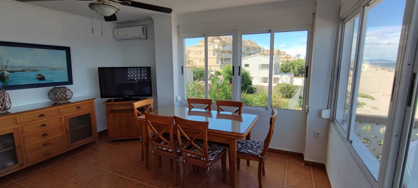 Apartamento en Primera Linea