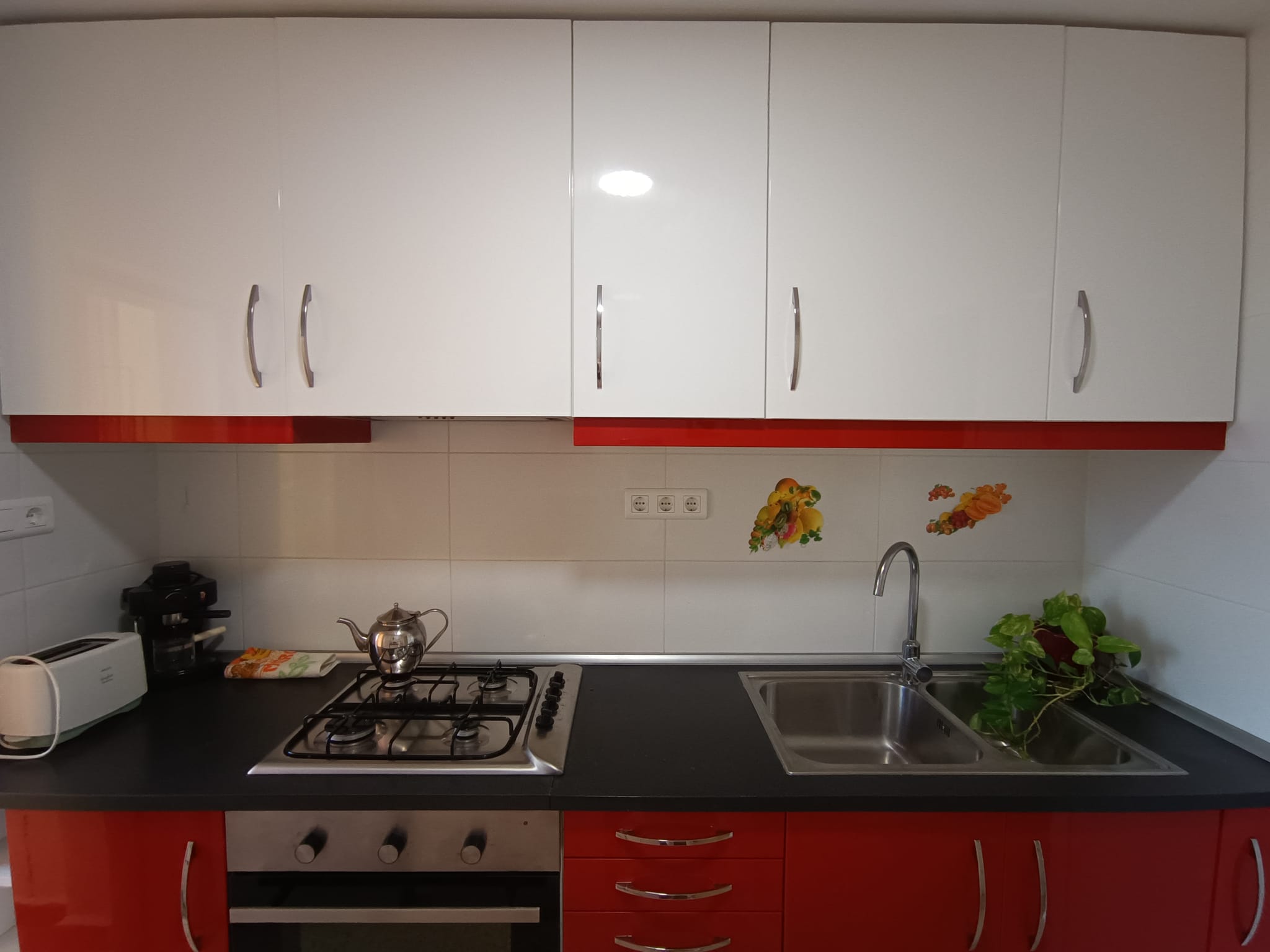 SE ALQUILA APARAMENTO EN ZONA DE PLAYA