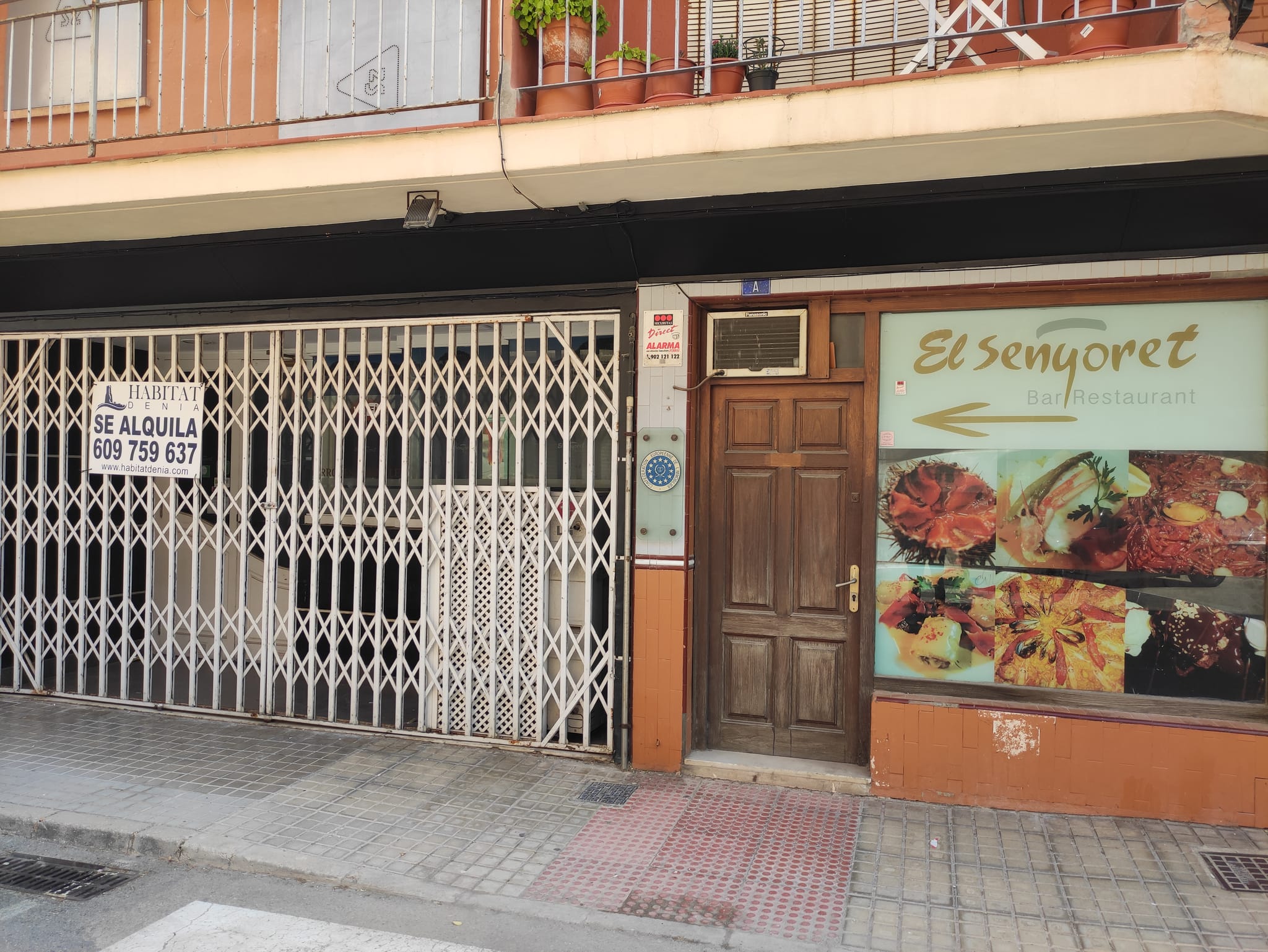 SE VENDE RESTAURANTE JUNTO A OFICINA EN DENIA