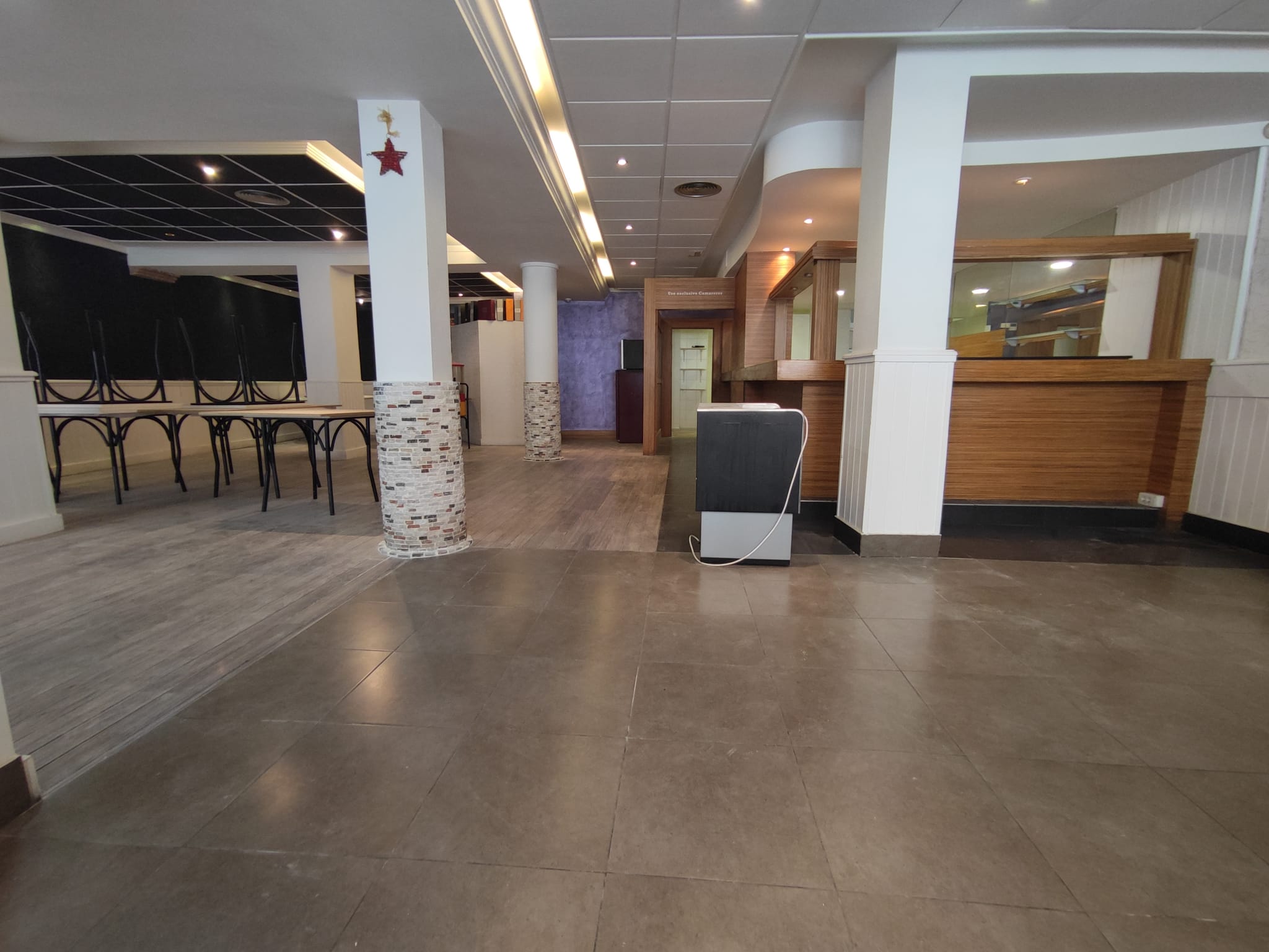 SE VENDE RESTAURANTE JUNTO A OFICINA EN DENIA