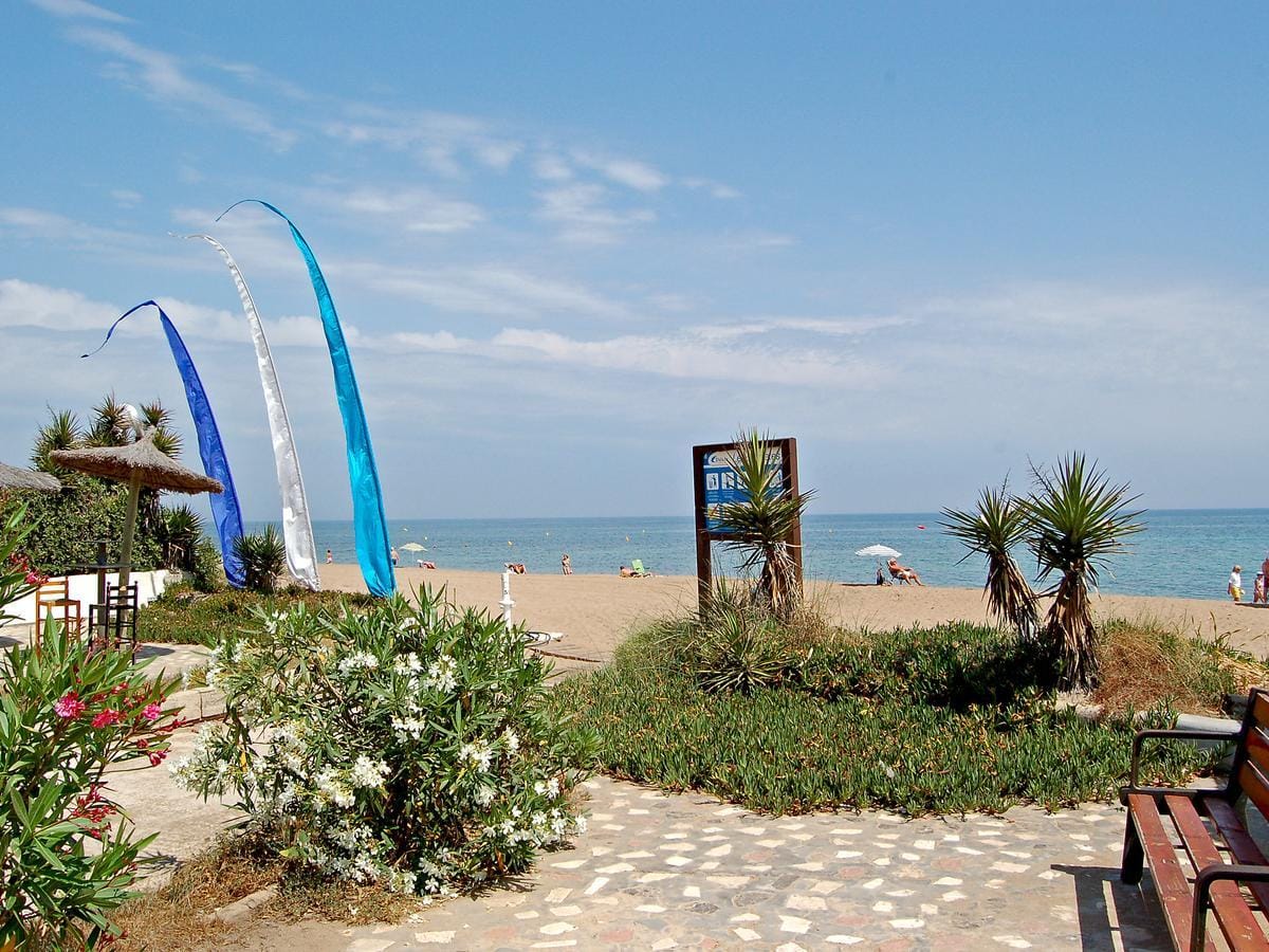 4-APARTAMENTOS JUNTOS A LA VENTA-LAS MARINAS