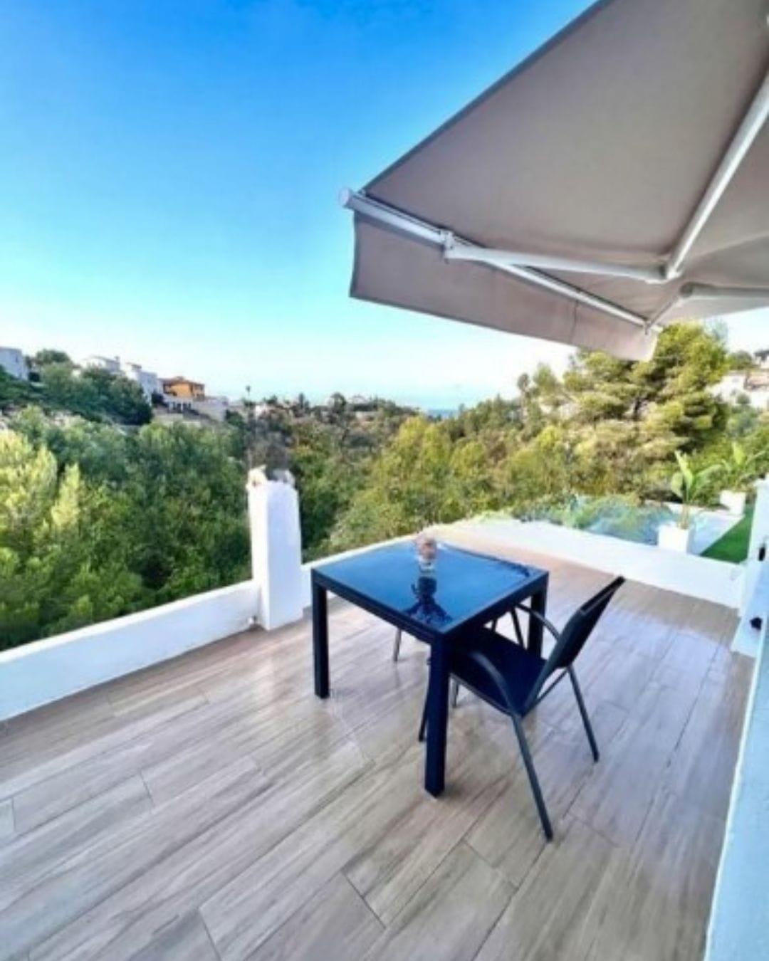 Villa Reformada con Vistas al Mar y Montaña – Dénia, Alicante