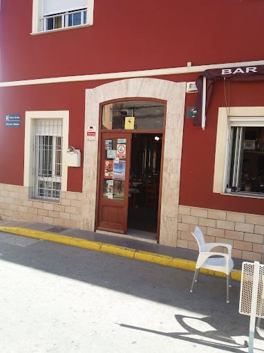 SE VENDE BAR-RESTAURANTE EN ELS POBLETS