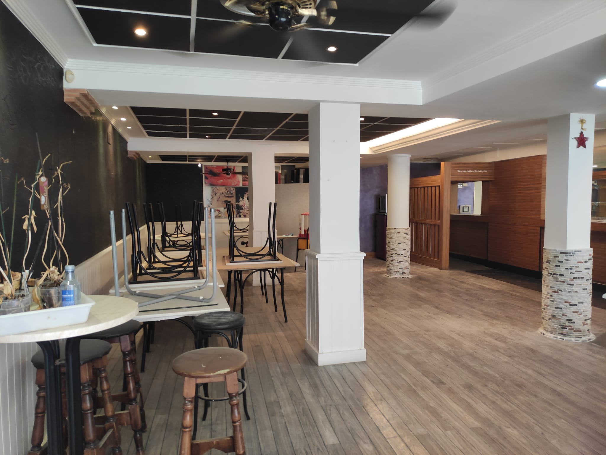 SE VENDE RESTAURANTE JUNTO A OFICINA EN DENIA