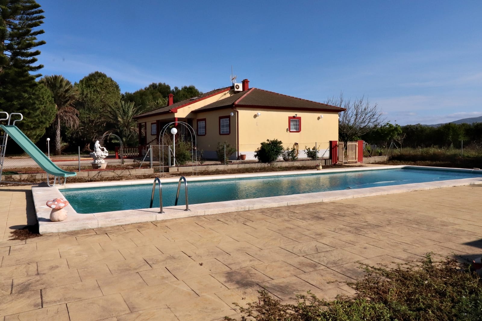 Villa | Chalet en venta en Els Poblets