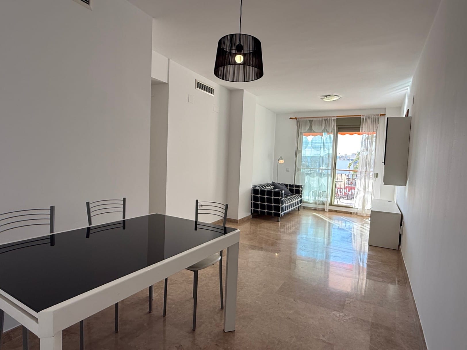 Apartamento en venta de 3 dormitorios en el Centro Urbano de Denia