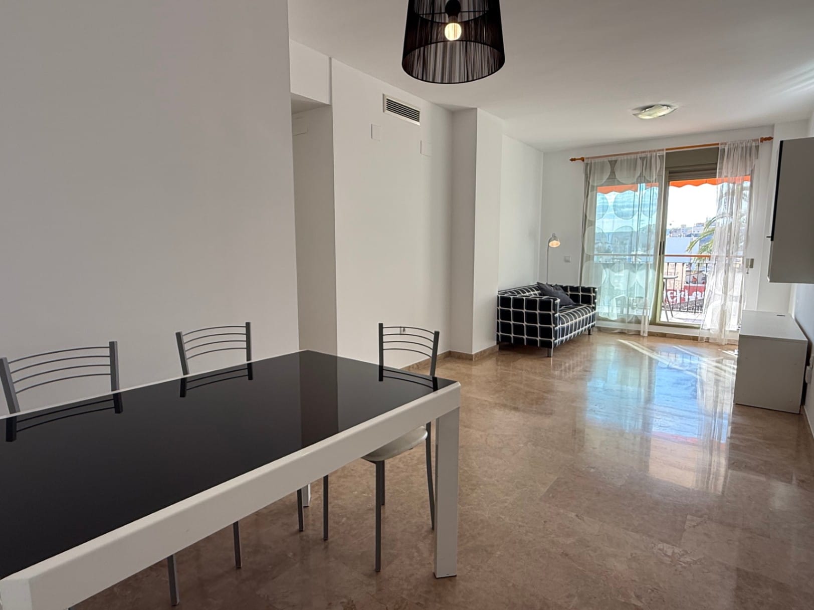 Apartamento en venta de 3 dormitorios en el Centro Urbano de Denia
