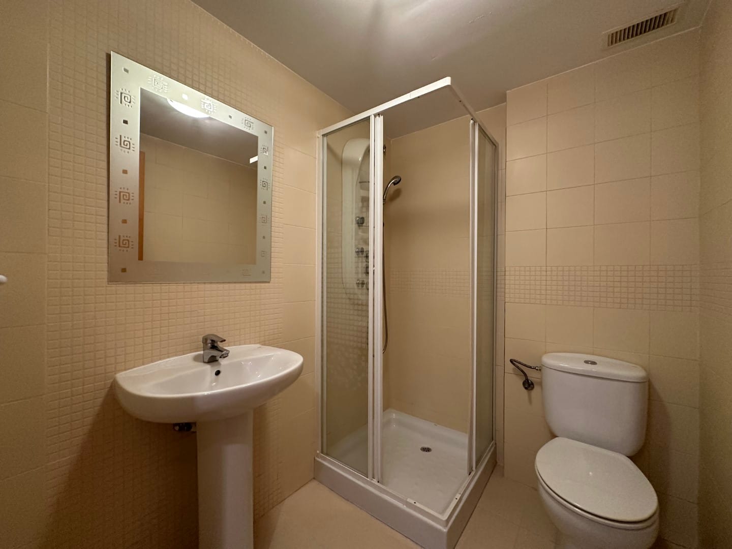 Apartamento en venta de 3 habitaciones en Denia, Alicante.