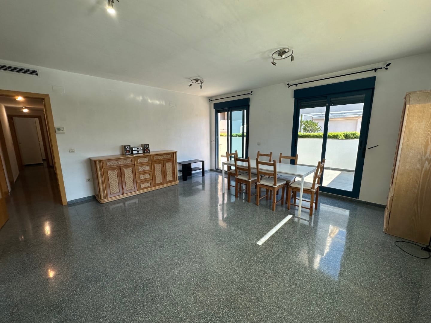 Apartamento en venta de 3 habitaciones en Denia, Alicante.