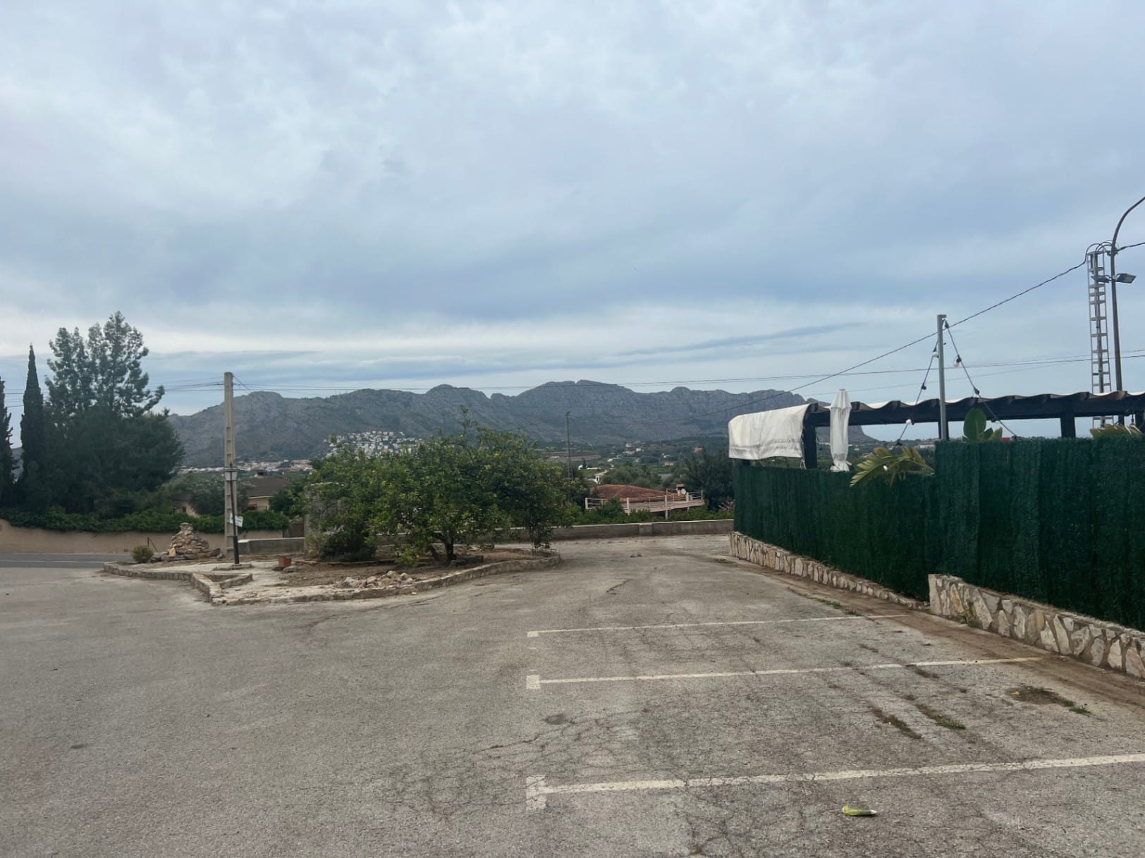 Local primera planta con 5 viviendas en planta baja