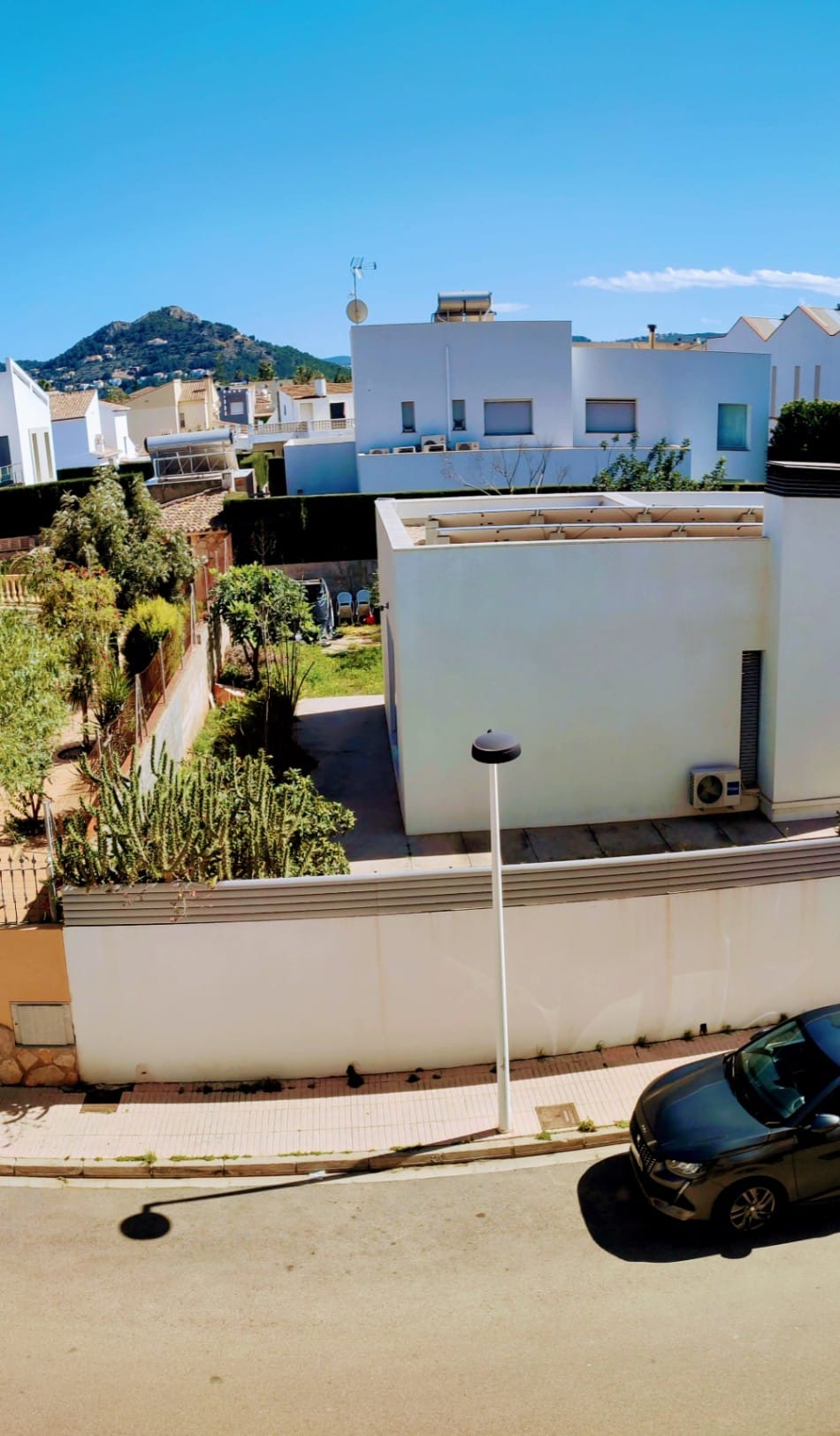 Piso de 3 habitaciones y plaza de parking en Ondara.