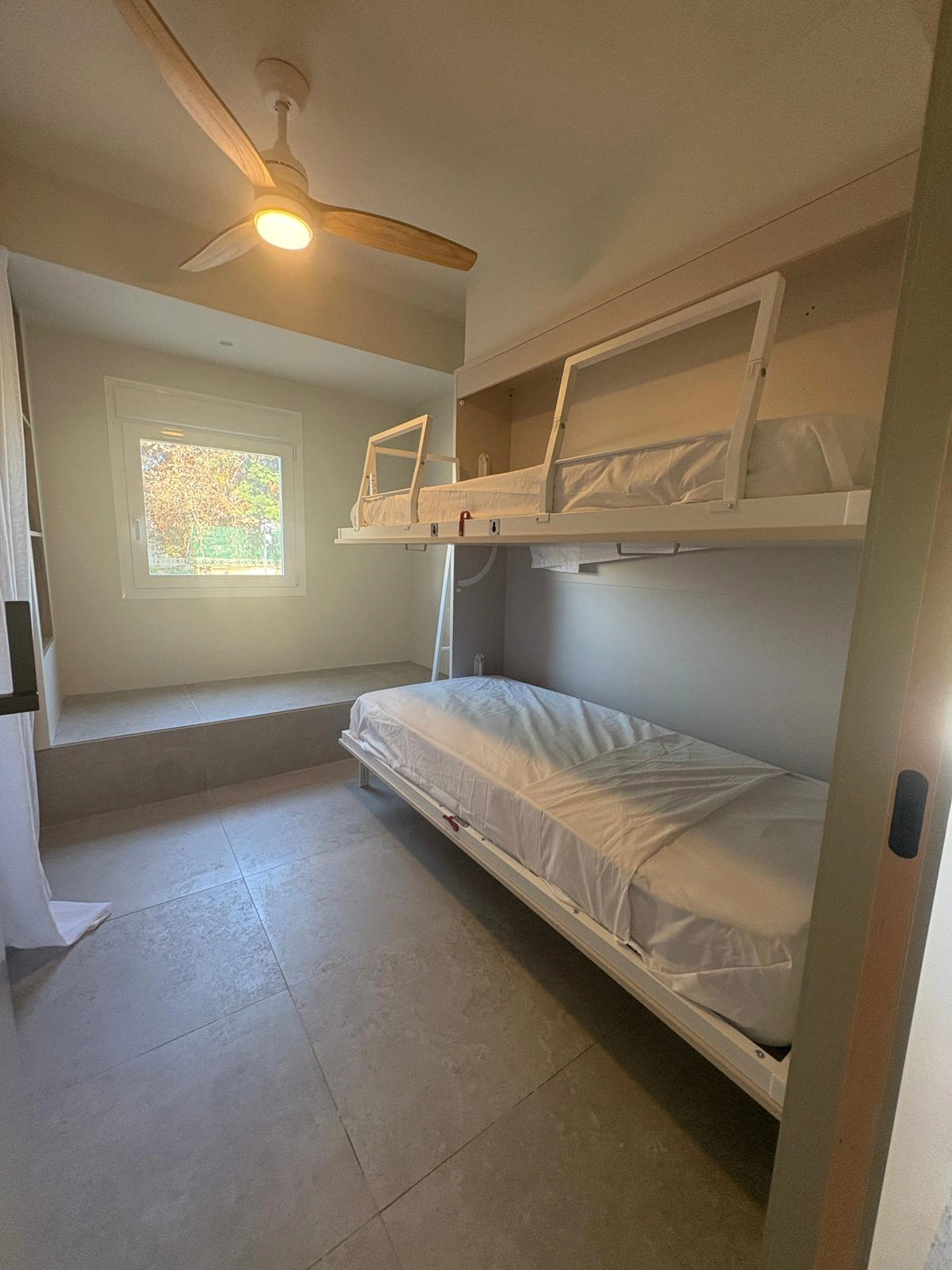 EXCLUSIVO APARTAMENTO EN DENIA