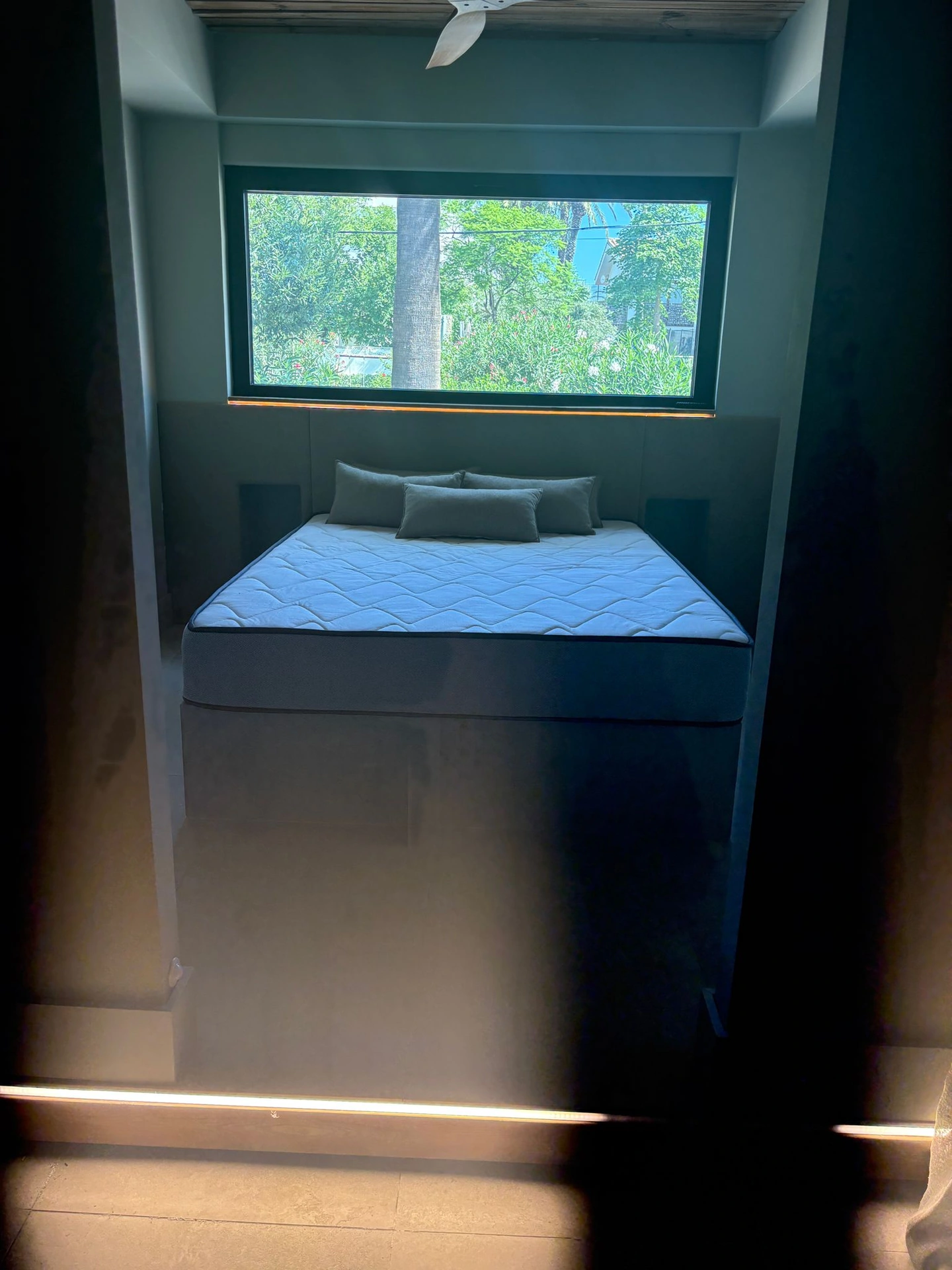 EXCLUSIVO APARTAMENTO EN DENIA