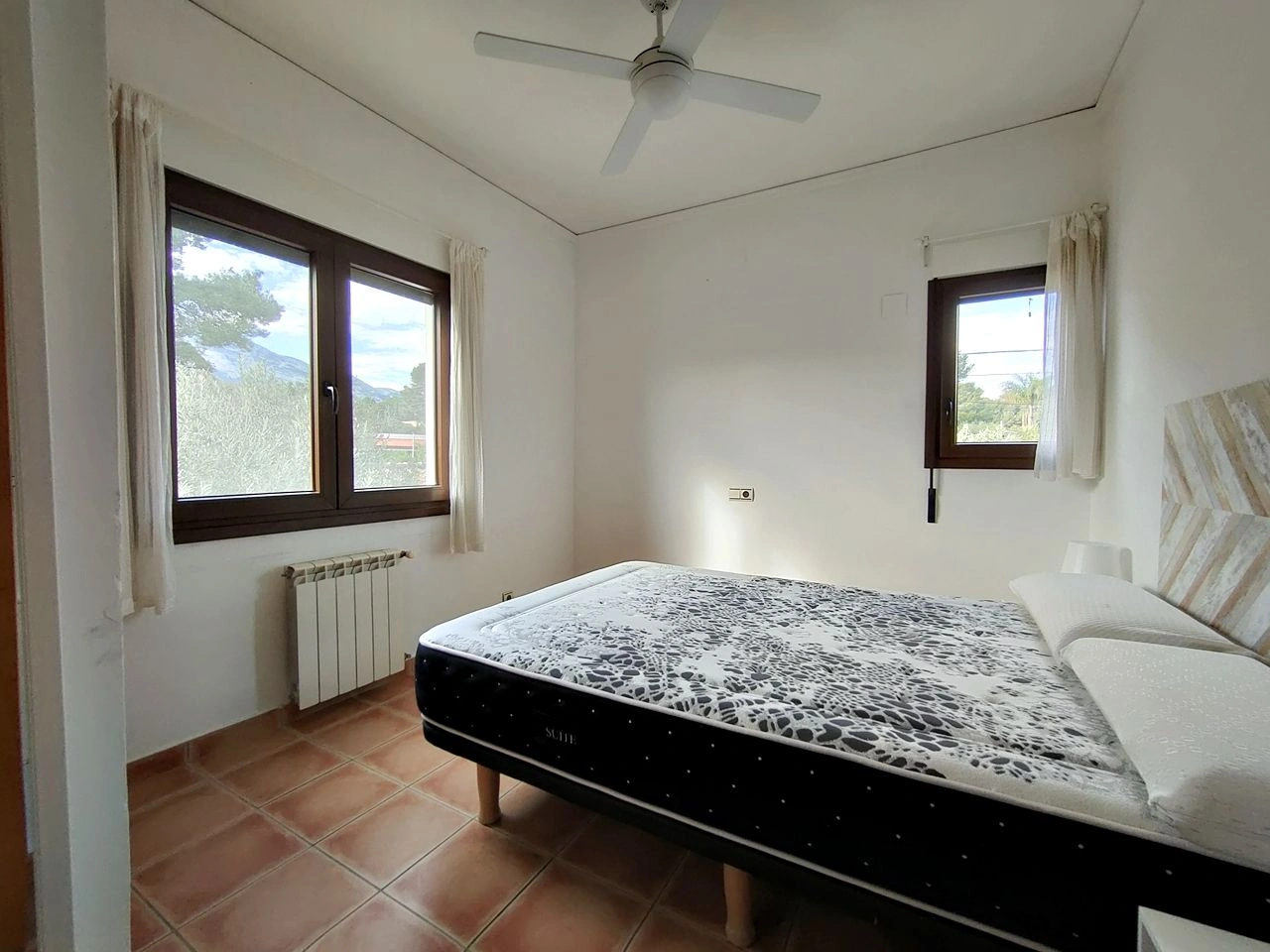 CHALET EN LAS ROTAS