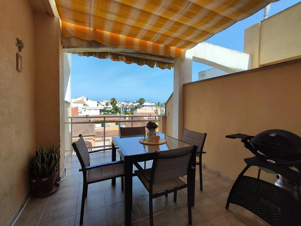 Ático dúplex cerca de la playa y del centro en Dénia en venta