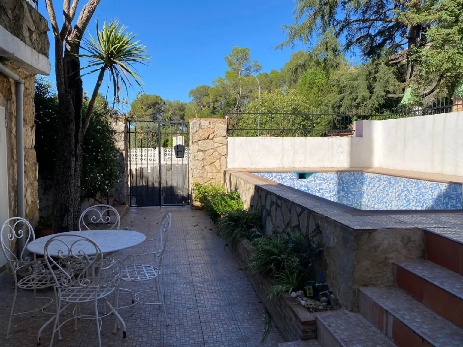 CASA CON PISCINA EN BARX