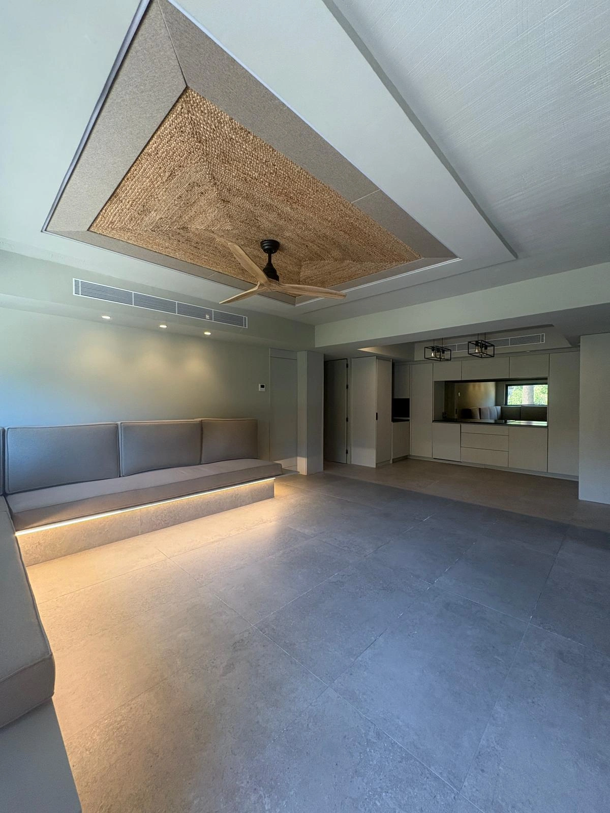 EXCLUSIVO APARTAMENTO EN DENIA