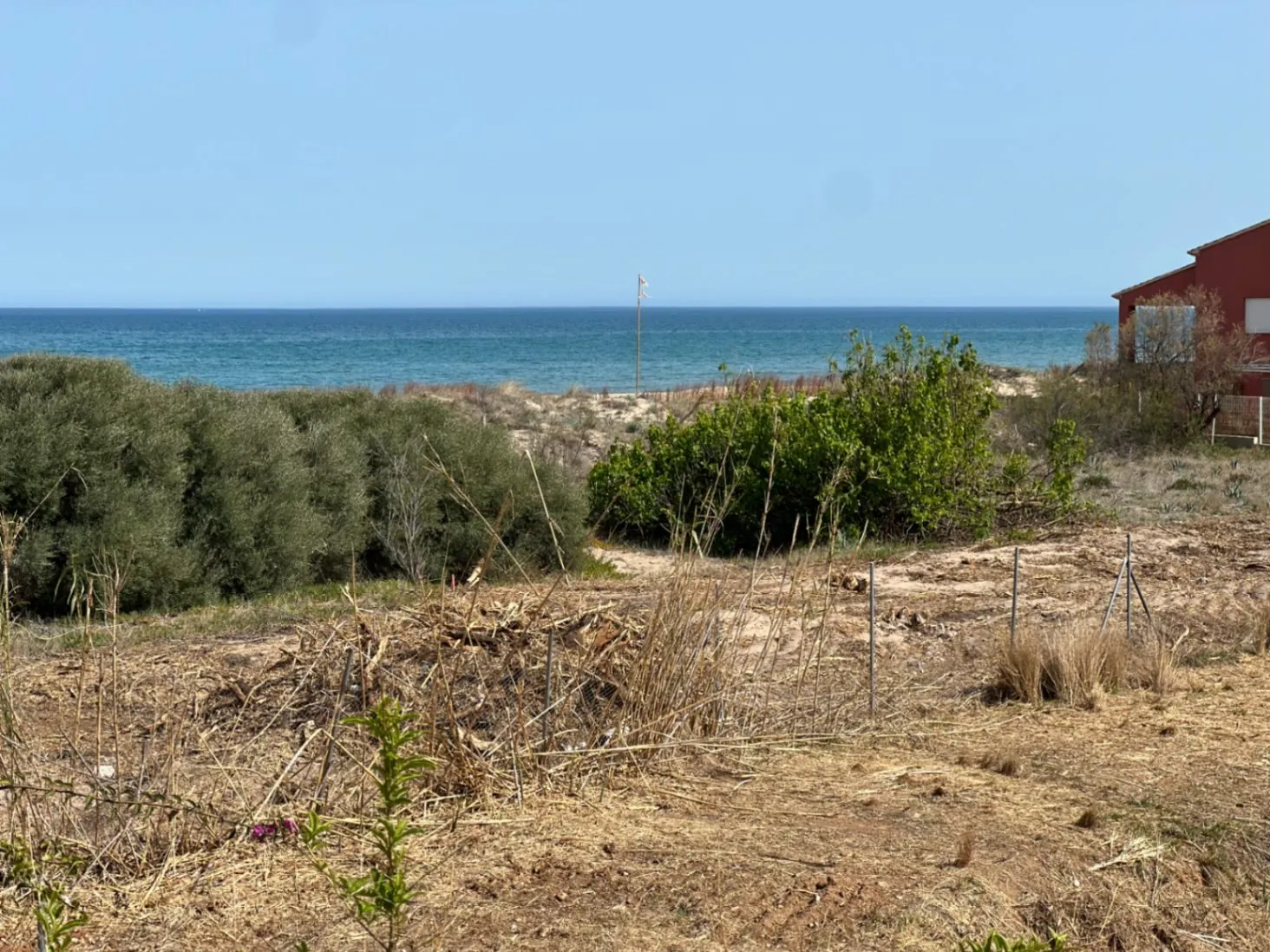 Adosado XXL con vistas al mar y cocina de verano, chemenea a 50m de la playa de arena fina Deveses (Denia)