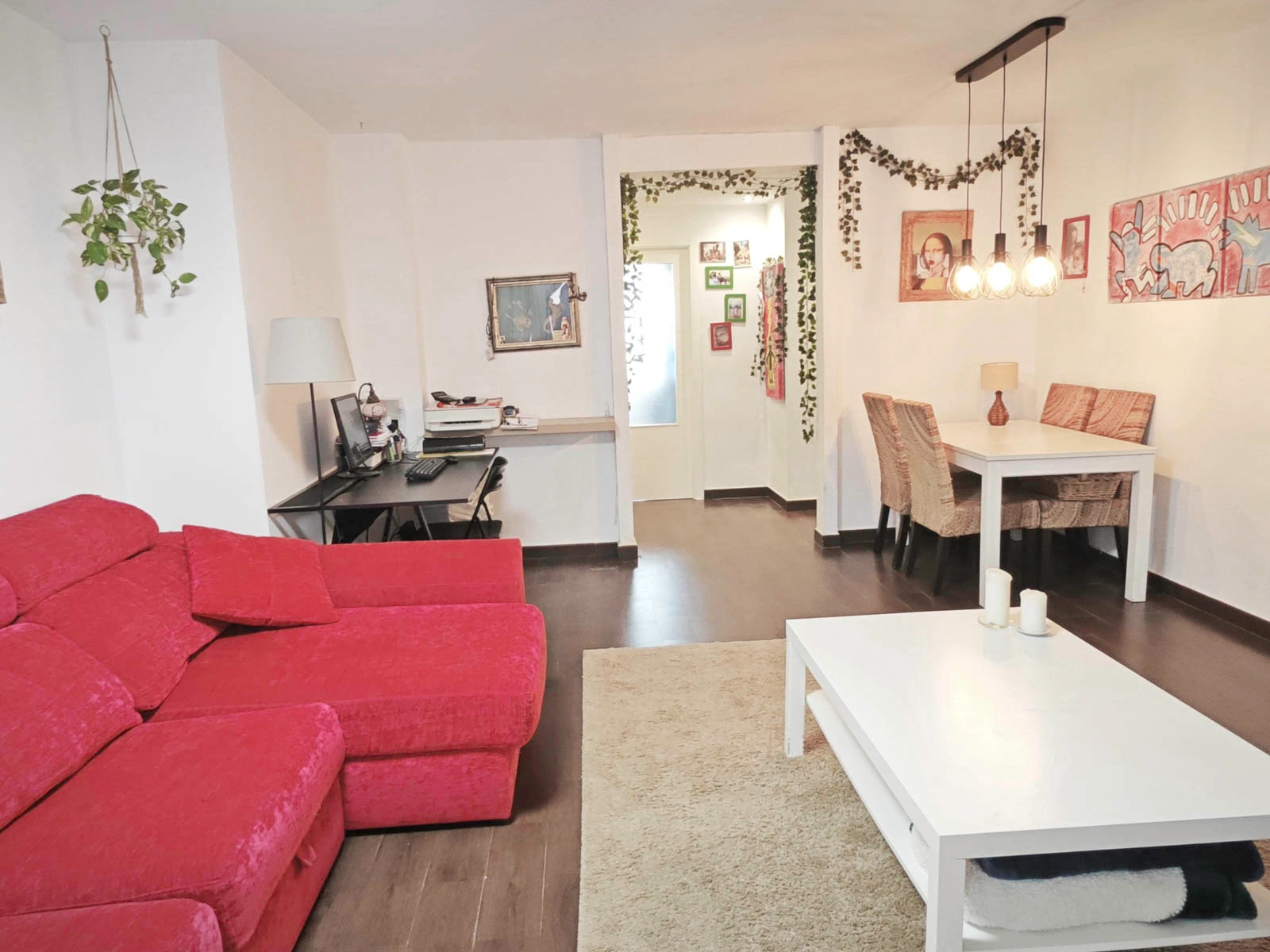Amplitud y confort en el corazón de Dénia: Piso de 3 dormitorios listo para entrar a vivir