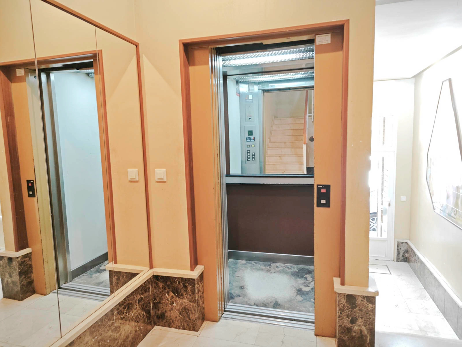 Amplitud y confort en el corazón de Dénia: Piso de 3 dormitorios listo para entrar a vivir