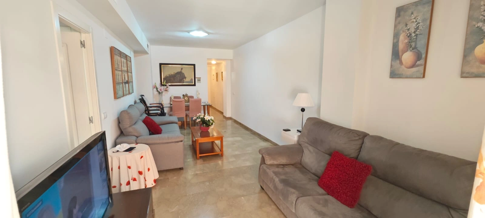 APARTAMENTO "ZONA" AVD. MIGUEL HERNANDEZ / CARRER DEL FURS / PLAZA BENIDORM