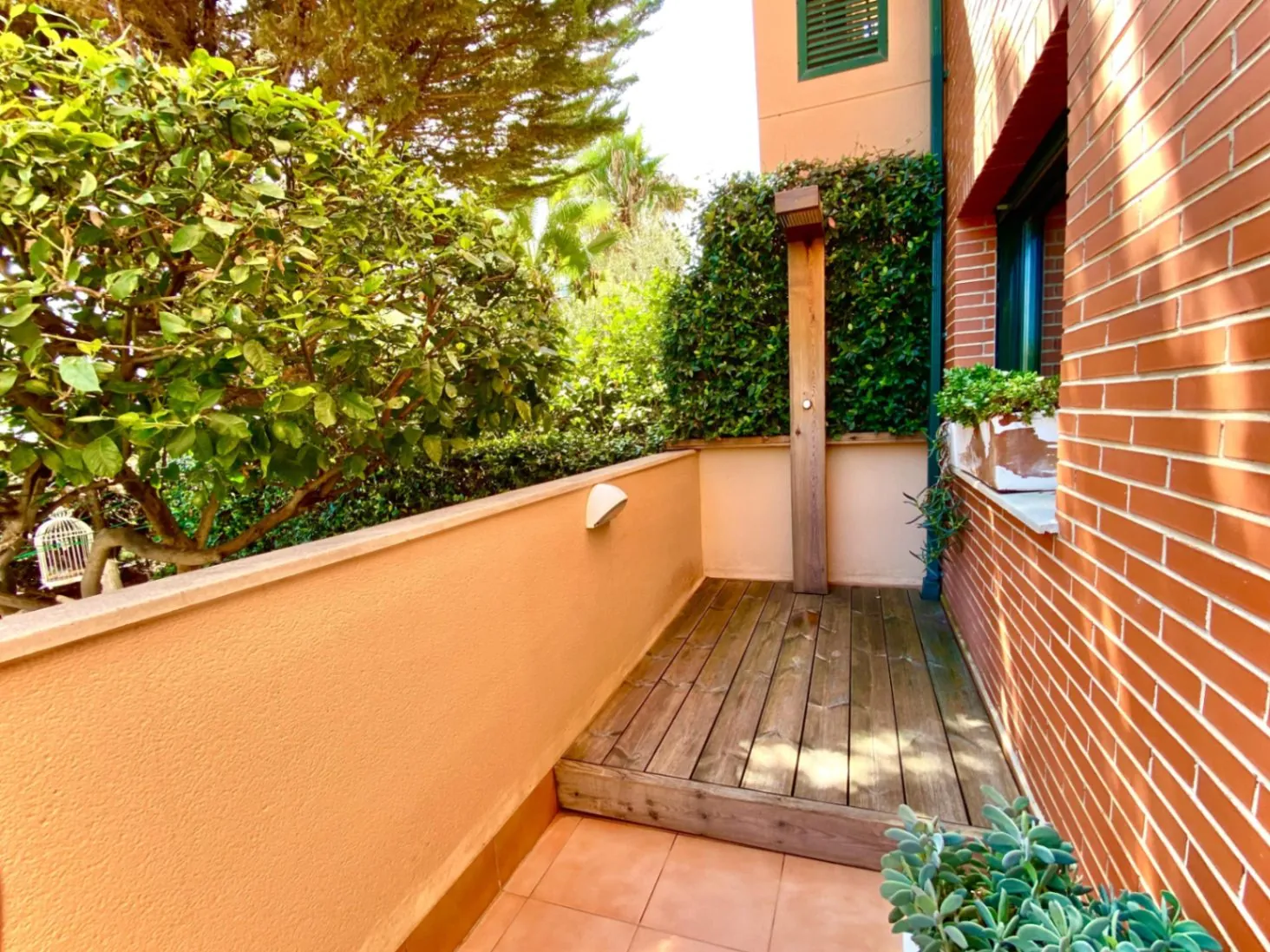 Apartamento reformado con 2 dormitorios en Denia, Alicante.