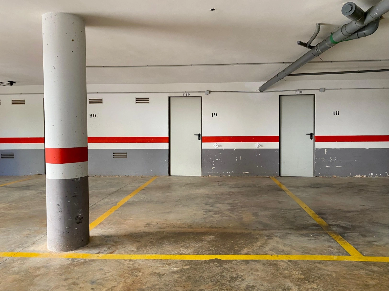 Apartamento reformado con 2 dormitorios en Denia, Alicante.