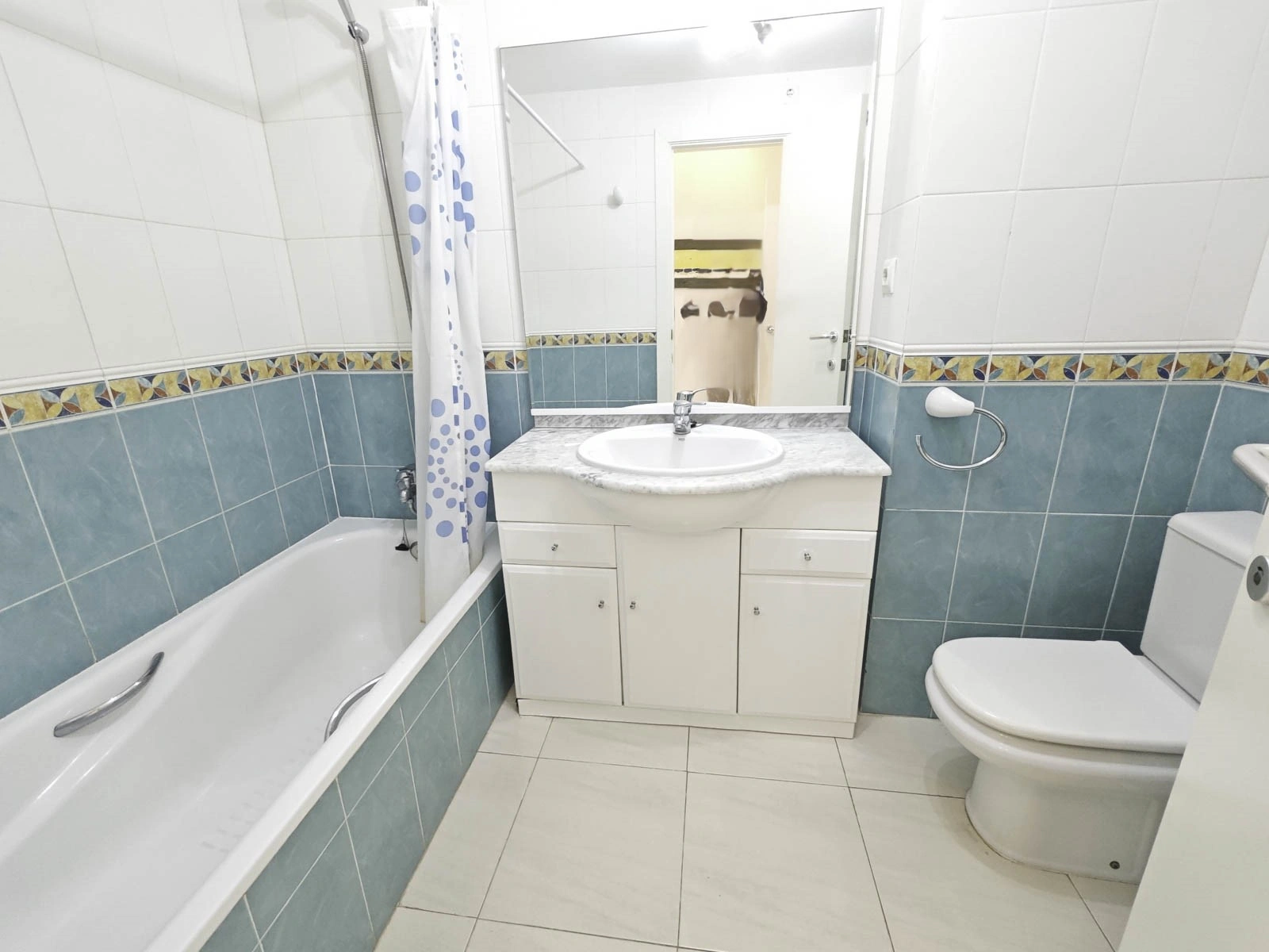 Apartamento 2 dormitorios con piscina al lado del mar, zona Las Brisas