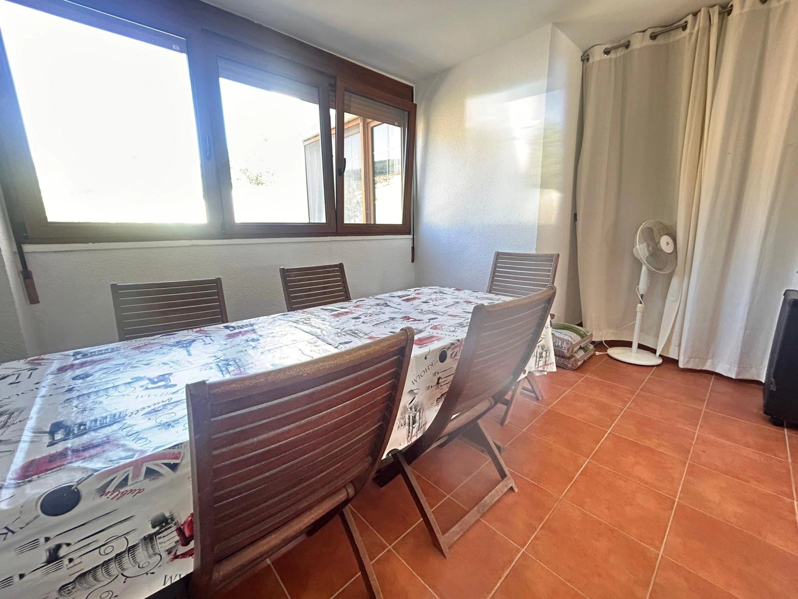 Dúplex luminoso en Llosa de Camacho con terraza
