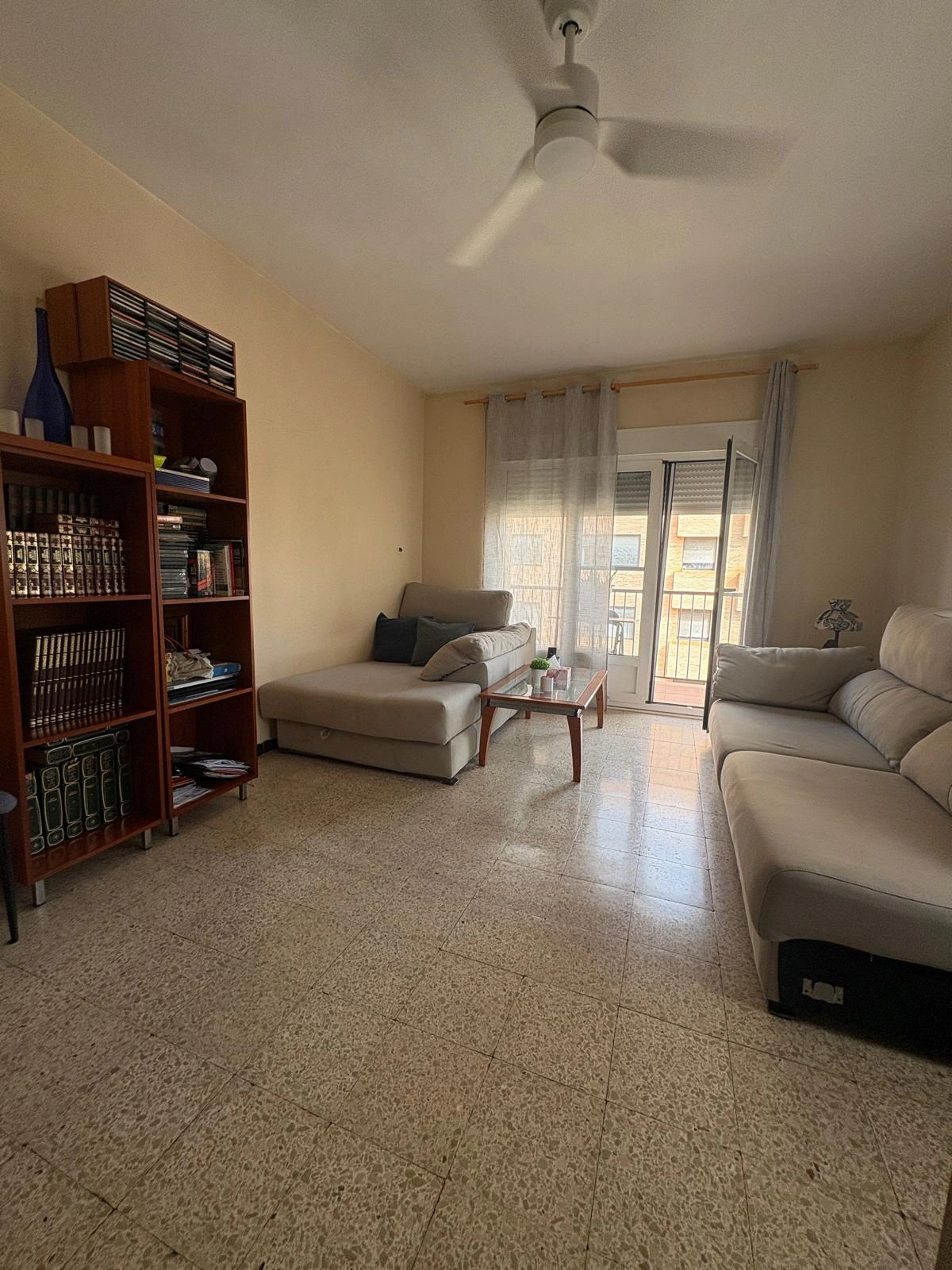 Piso con gran potencial en la entrada de Dénia