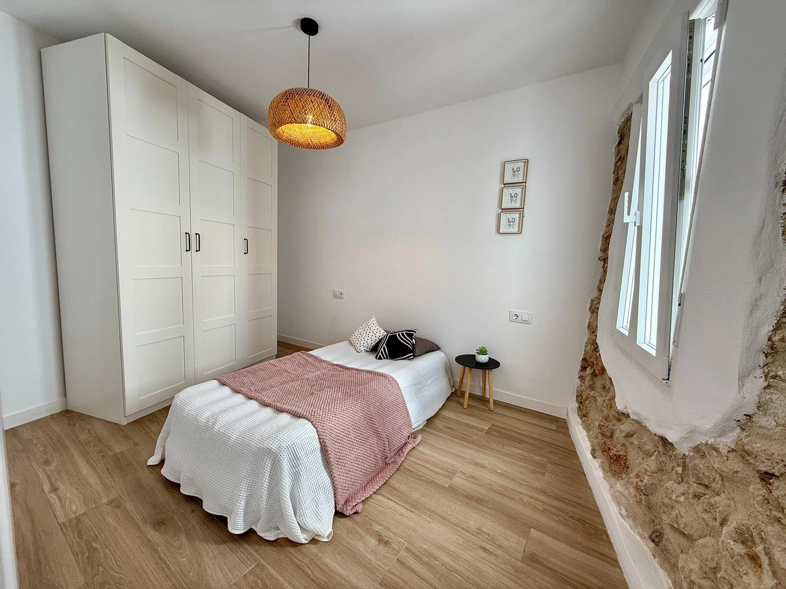 Gran casa de pueblo de tres dormitorios en Pedreguer