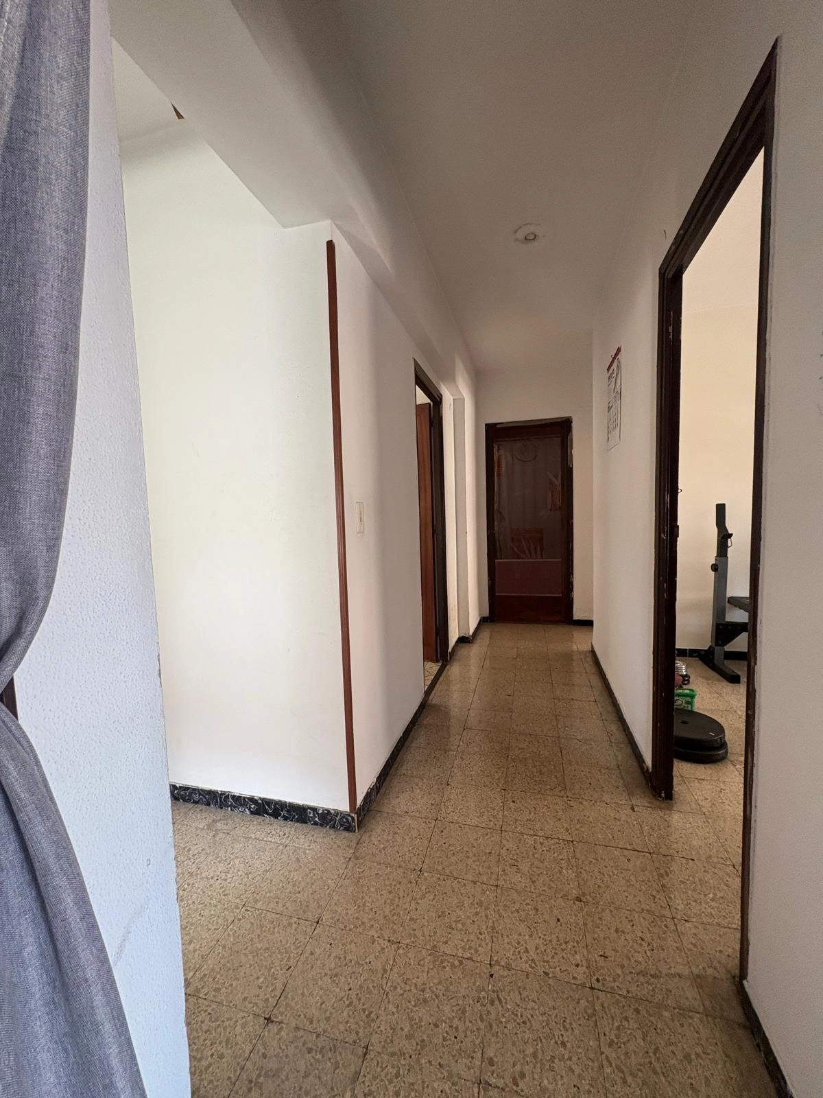 Piso con gran potencial en la entrada de Dénia