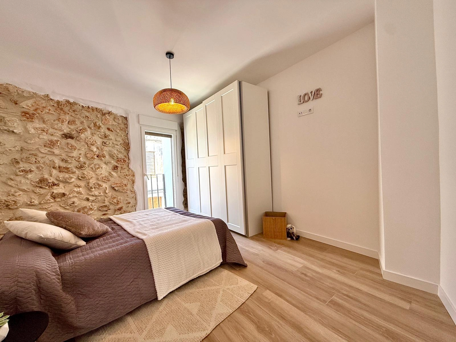 Gran casa de pueblo de tres dormitorios en Pedreguer