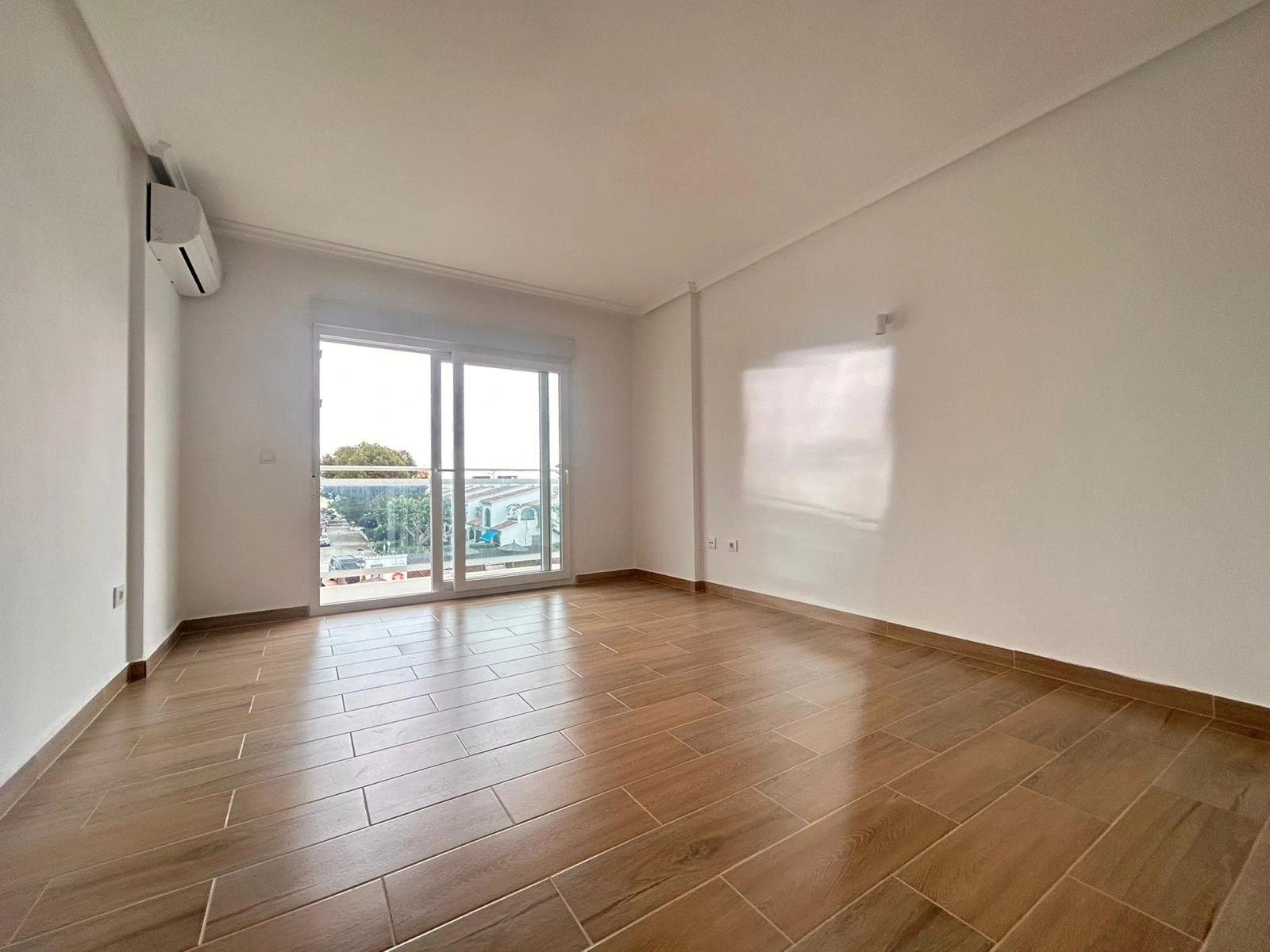 Apartamento completamente reformado en la playa