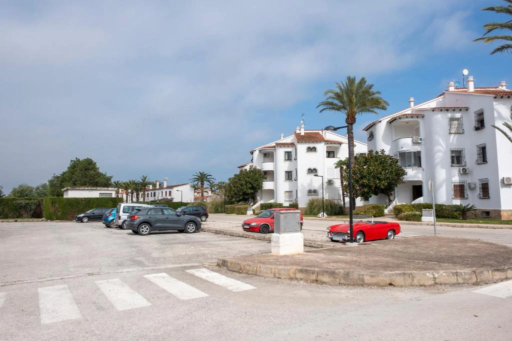 Apartamento turístico en urbanización de playa de Las Marinas en Dénia