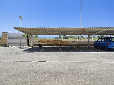 Apartamento junto a una estupenda playa de arena en el corazón de la playa de Las Marinas de Dénia,