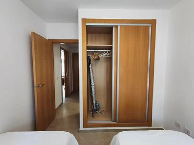 Apartamento junto a una estupenda playa de arena en el corazón de la playa de Las Marinas de Dénia,