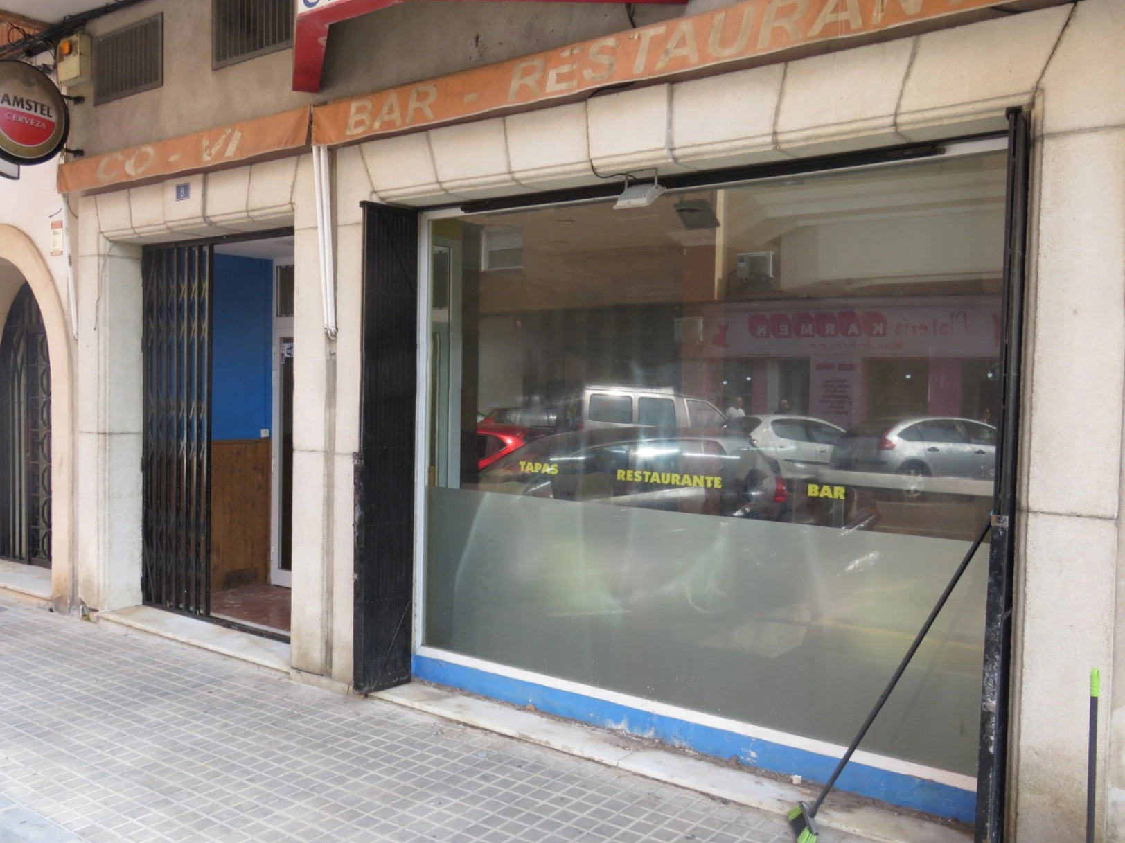 Local en venta en C/Sagunto, Dénia.
