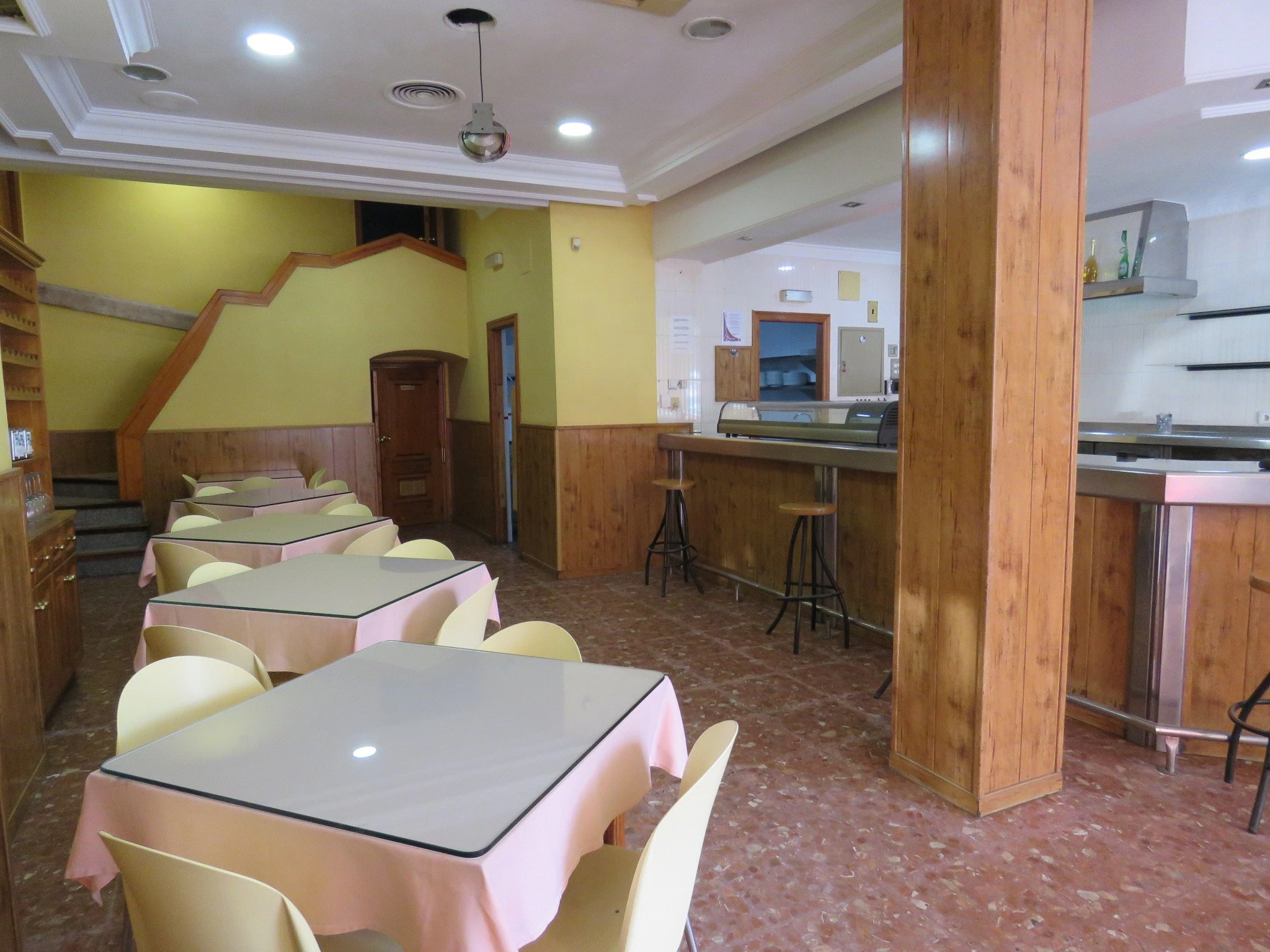 Local en venta en C/Sagunto, Dénia.