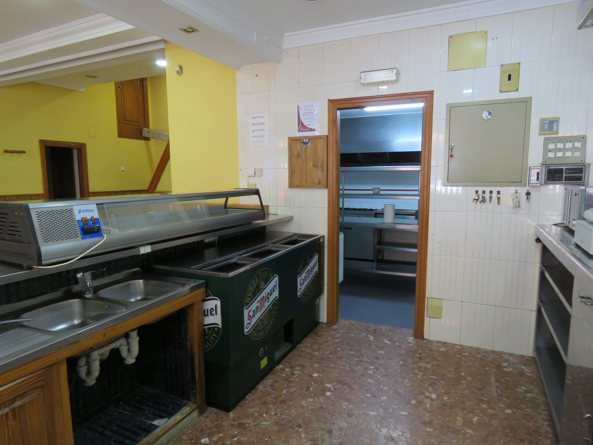 Local en venta en C/Sagunto, Dénia.