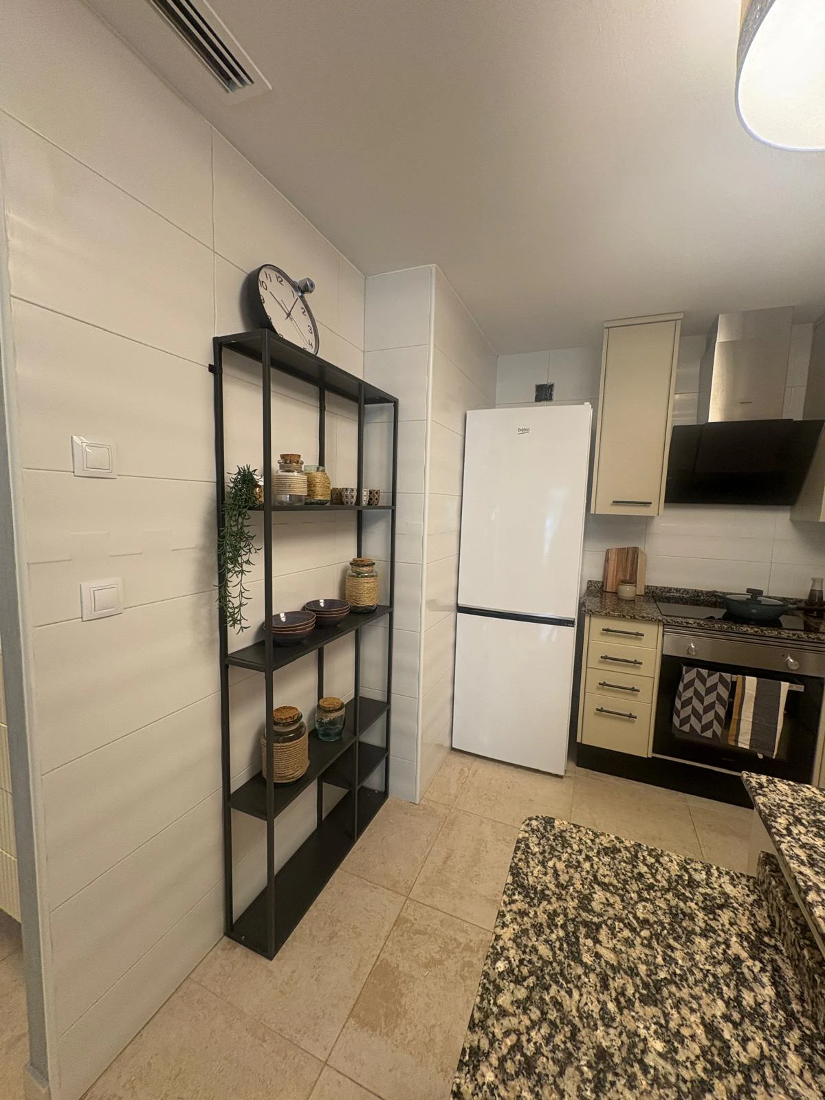 Apartamento reformado de 1 dormitorio en Denia con piscina comunitaria