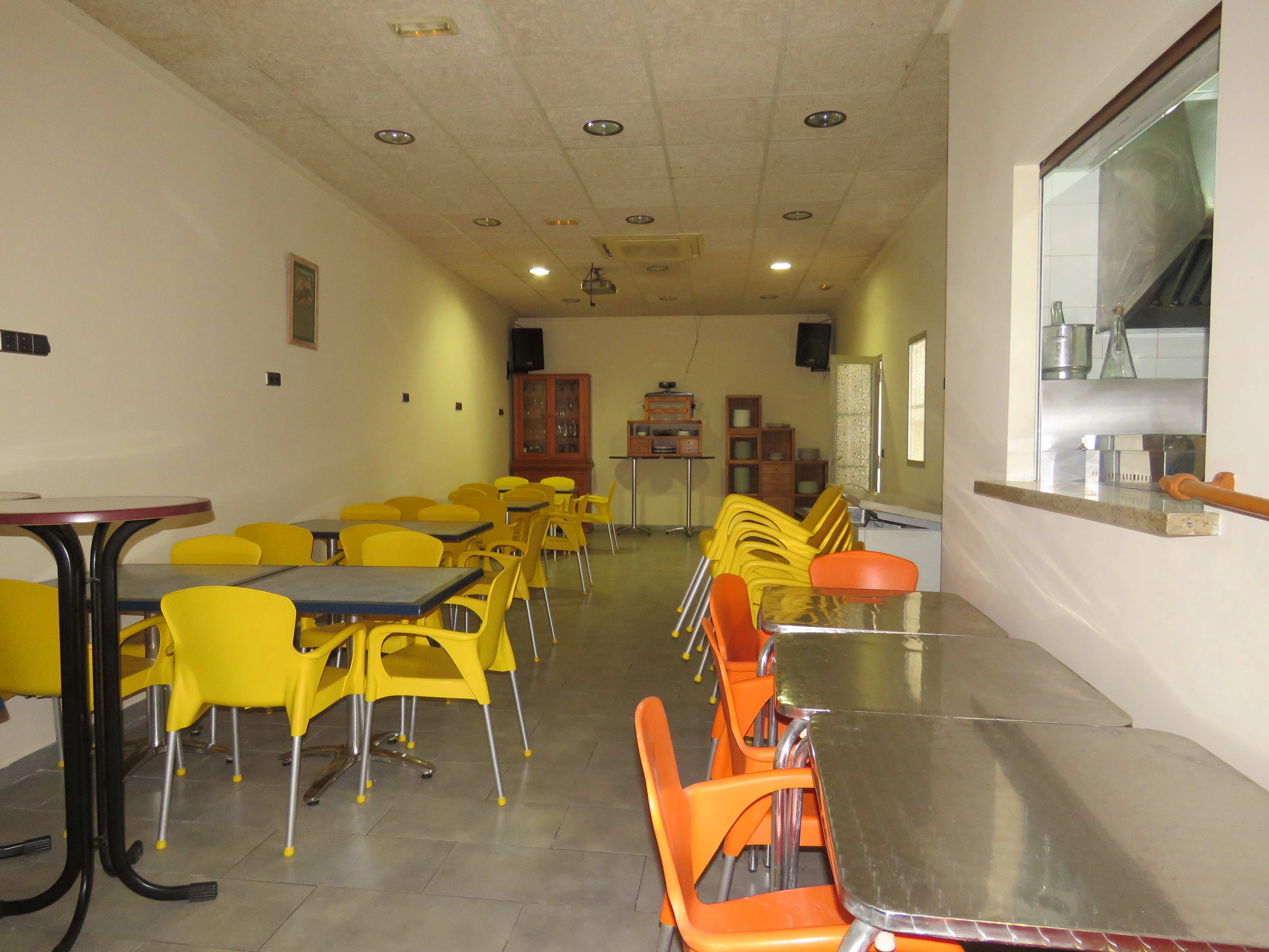 Bar en el centro de El Verger.