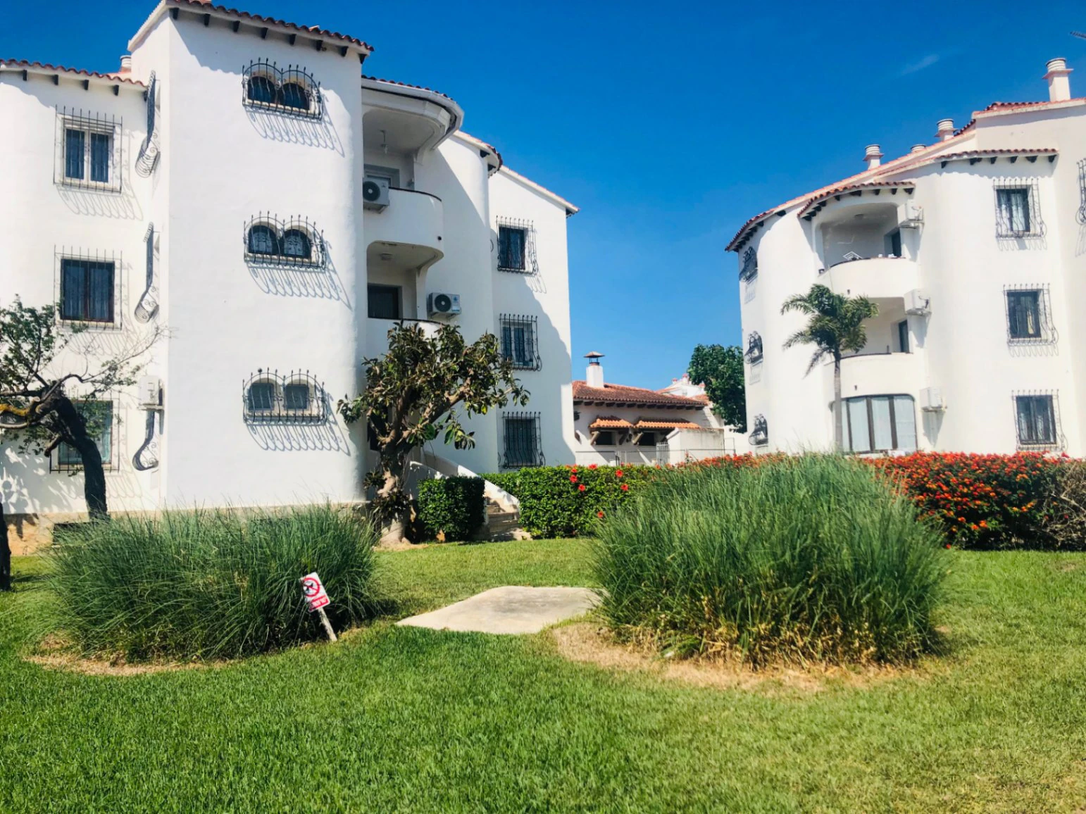 Apartamento en urbanización de playa en Las Marinas de Dénia.