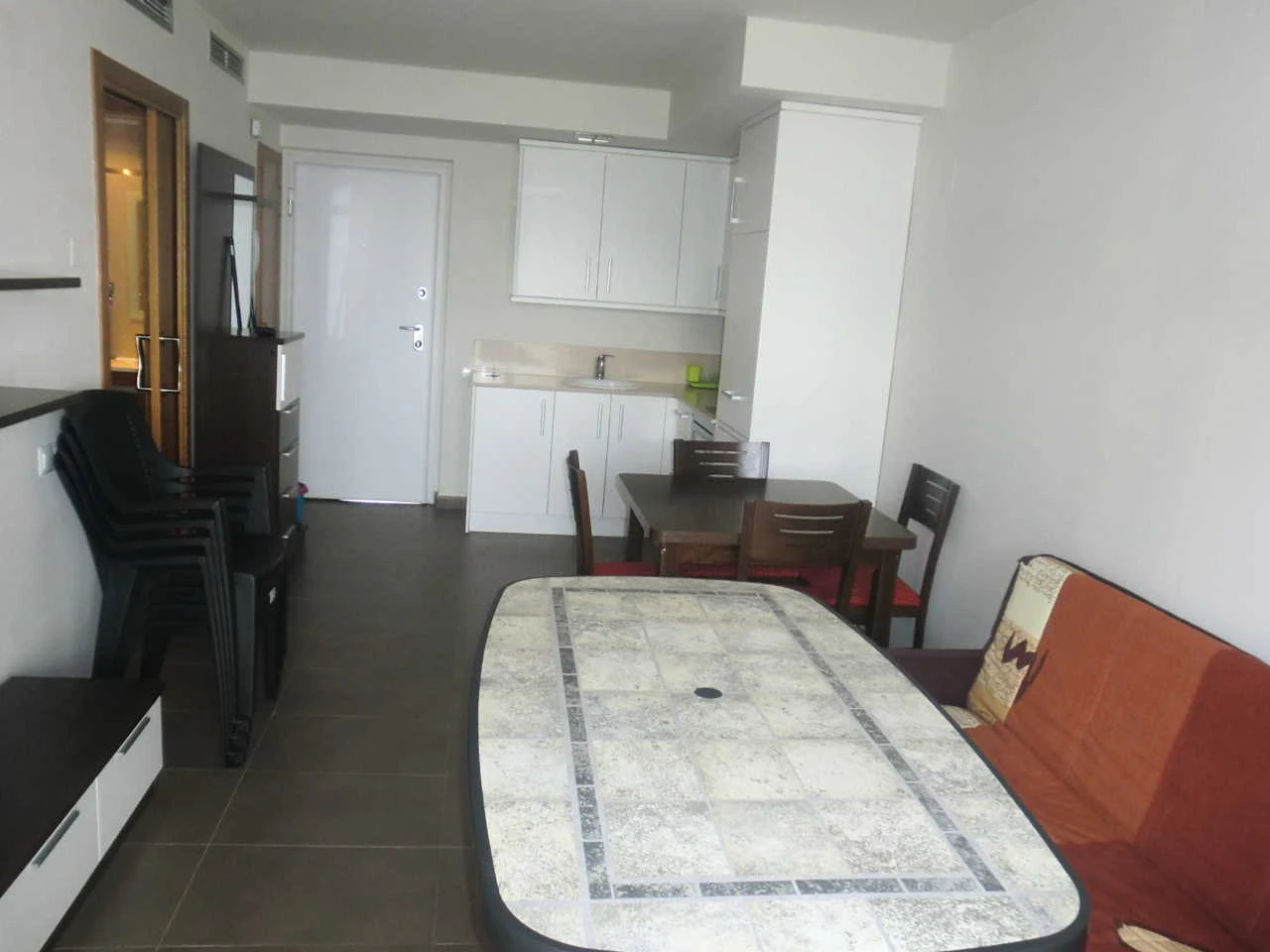 Apartamento muy bien situado en playa de Las Marinas, cerca de la playa y de la ciudad.