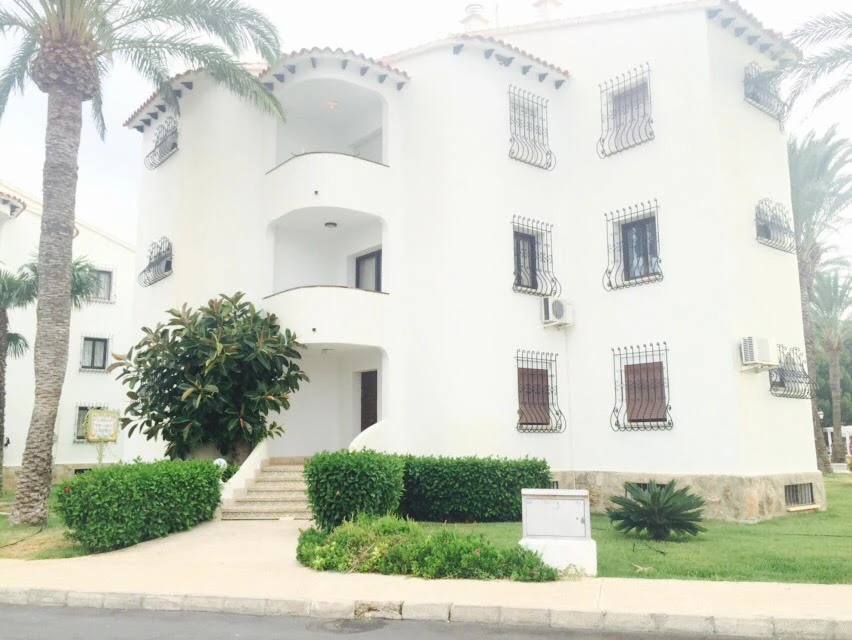 Apartamento en urbanización de playa en Las Marinas de Dénia.
