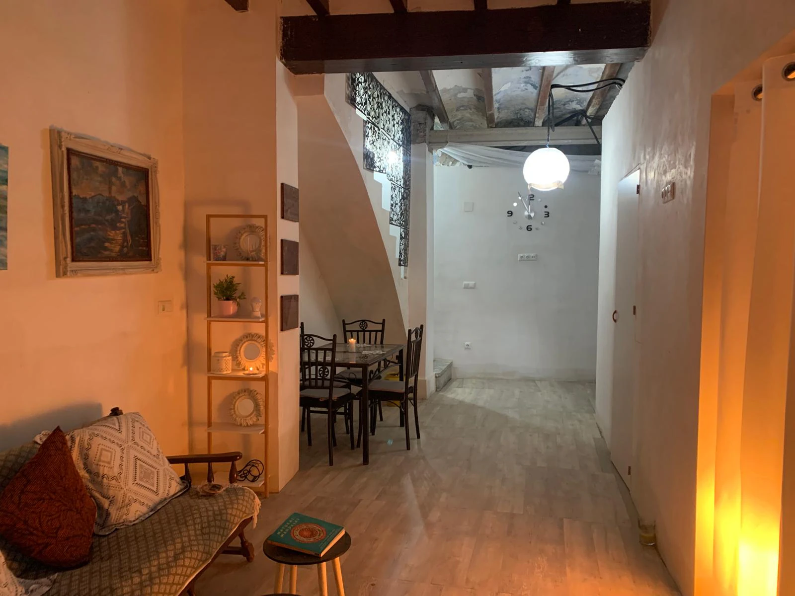 CASA PUEBLO ESQUINERA EN PILES