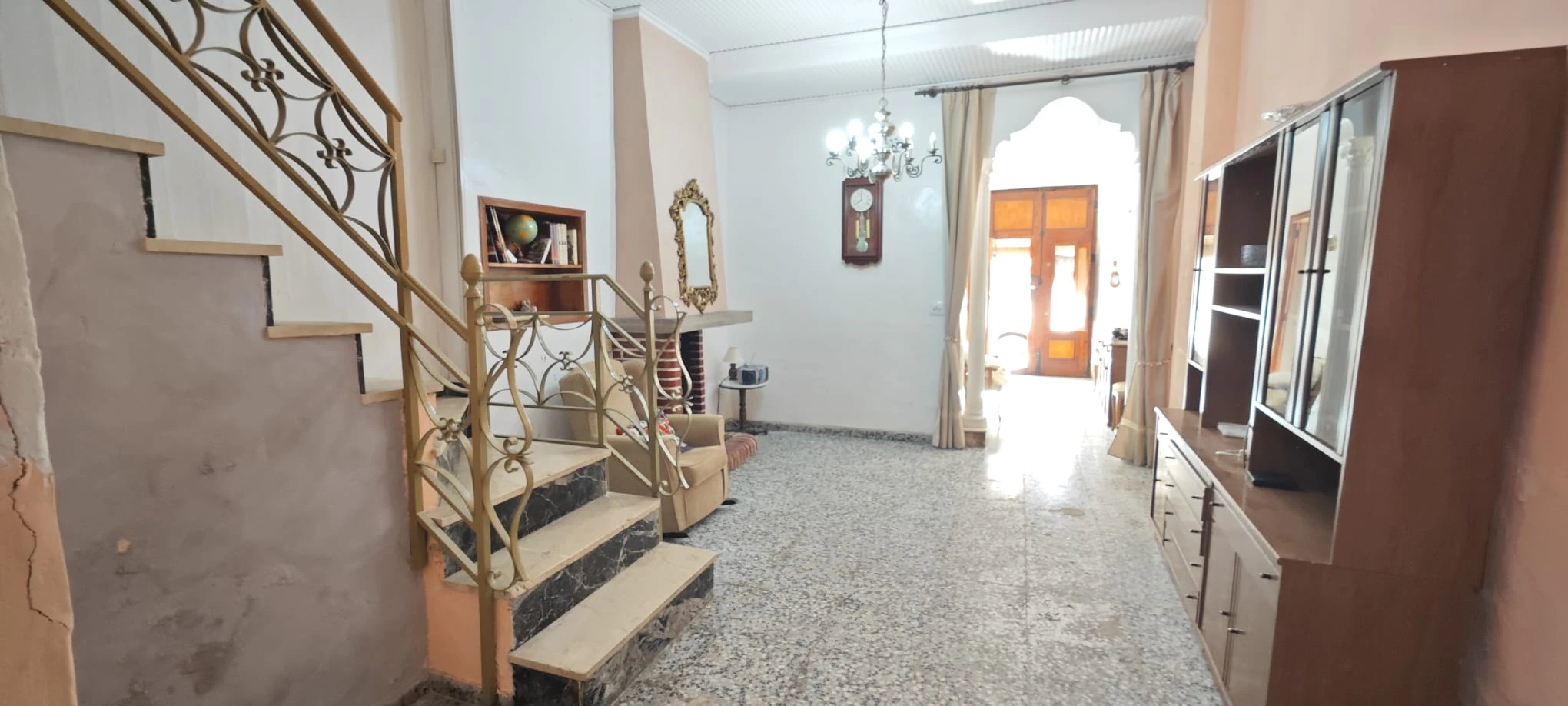 CASA DE PUEBLO MUY CENTRICA EN EL VERGEL / Realizamos la AutoRenovacion