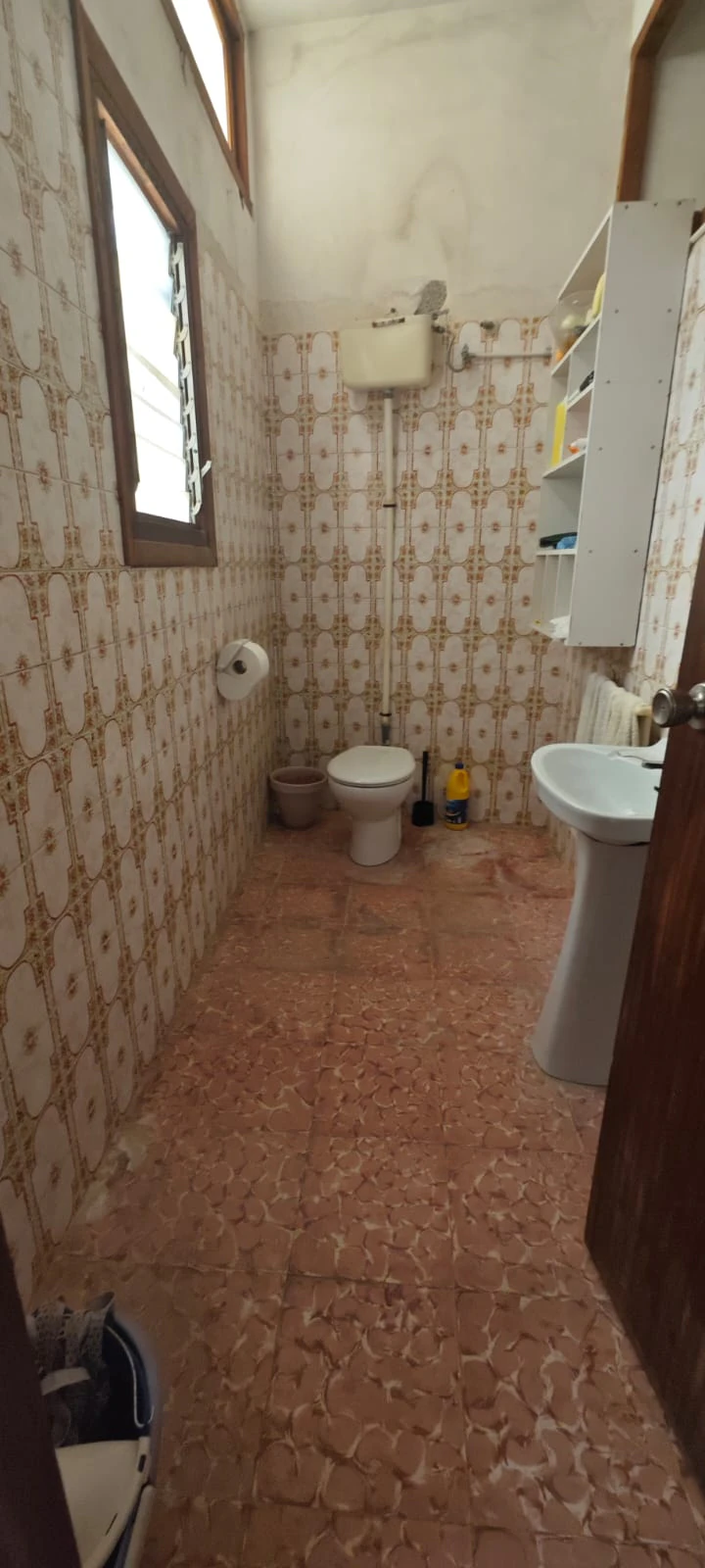 CASA DE PUEBLO para RECONSTRUIR hasta 414,25m2 "AL LADO C/ LORETO"