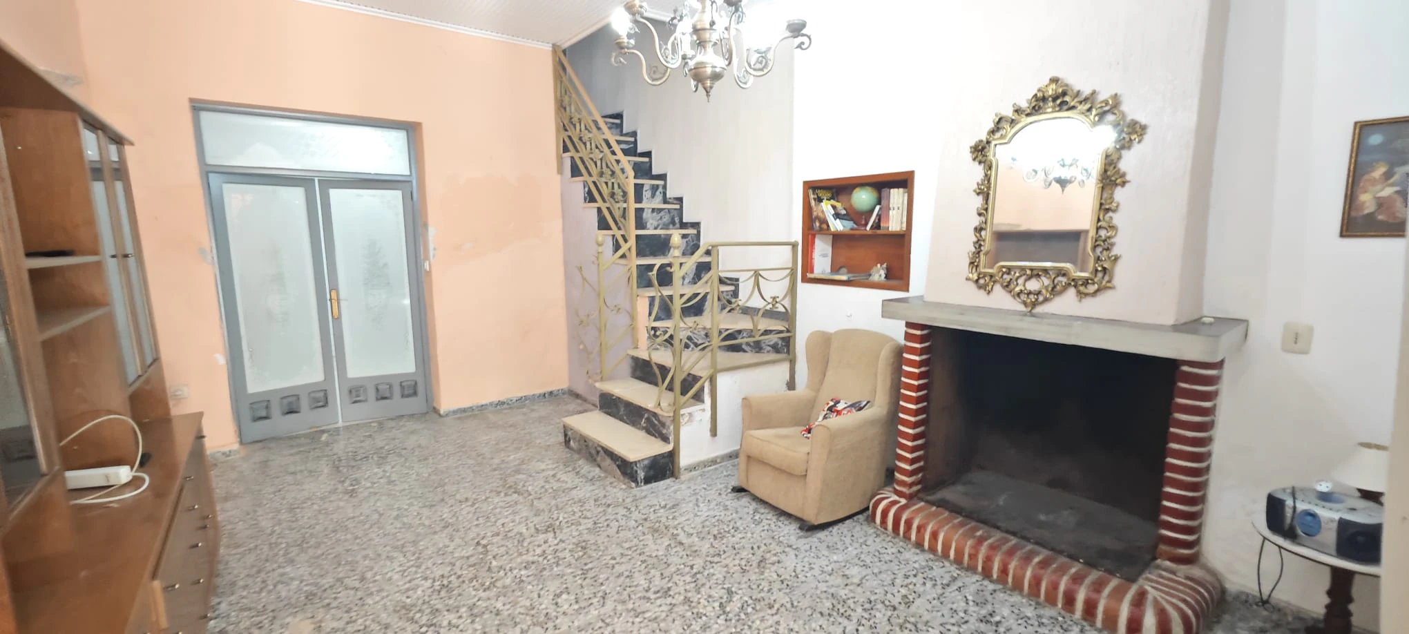 CASA DE PUEBLO MUY CENTRICA EN EL VERGEL / Realizamos la AutoRenovacion