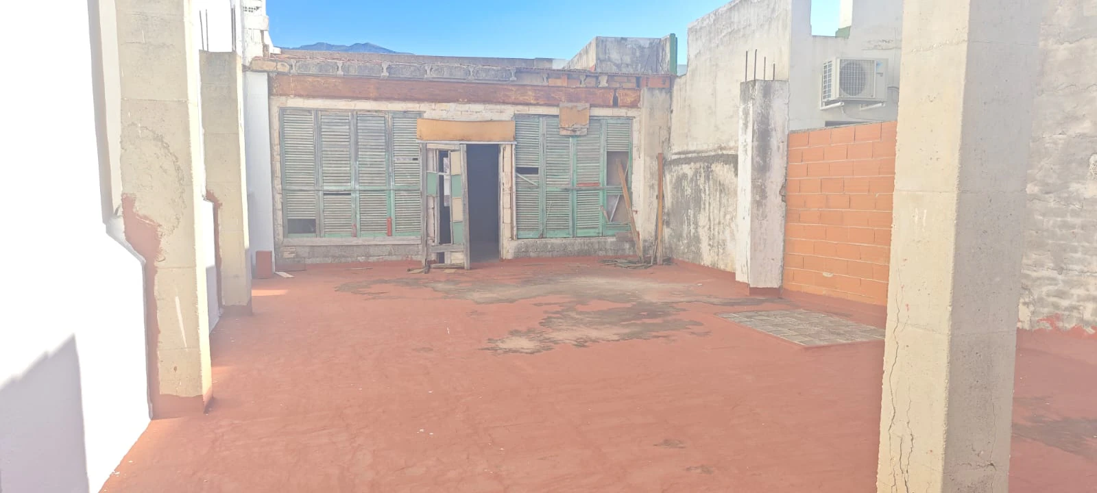 CASA DE PUEBLO para RECONSTRUIR hasta 414,25m2 "AL LADO C/ LORETO"